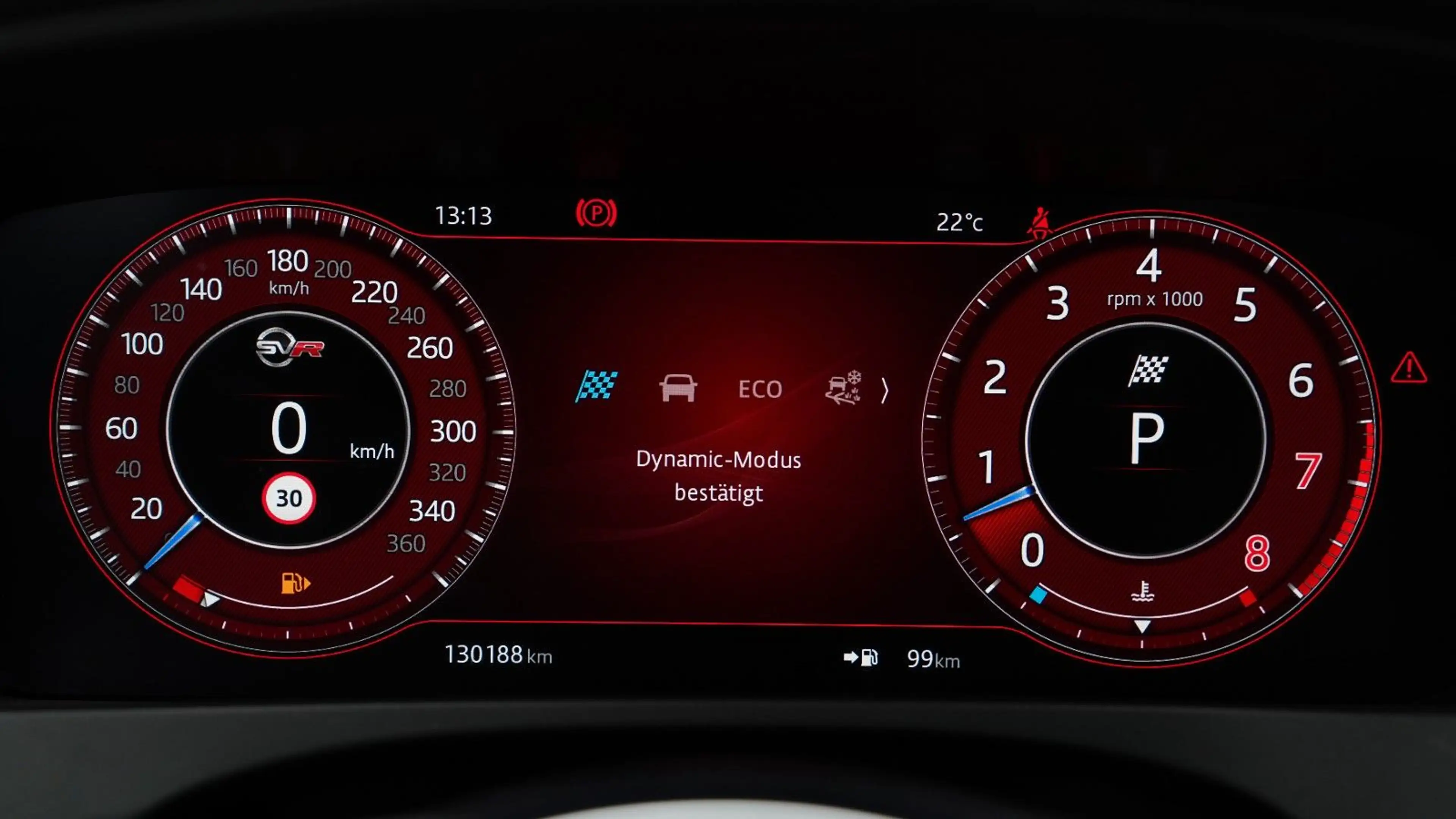 Jaguar F-Pace SVR AWD 5.0 V8  *BLACK-PACK*AHK*PANO* — photo 15