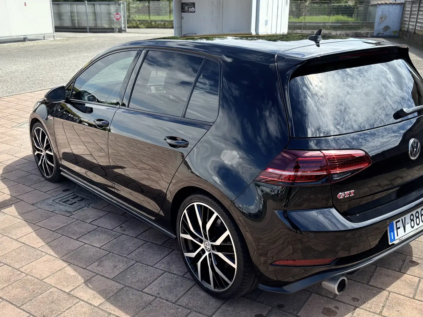 Volkswagen Golf GTI 5p 2.0 tsi Performance 245cv dsg - 1