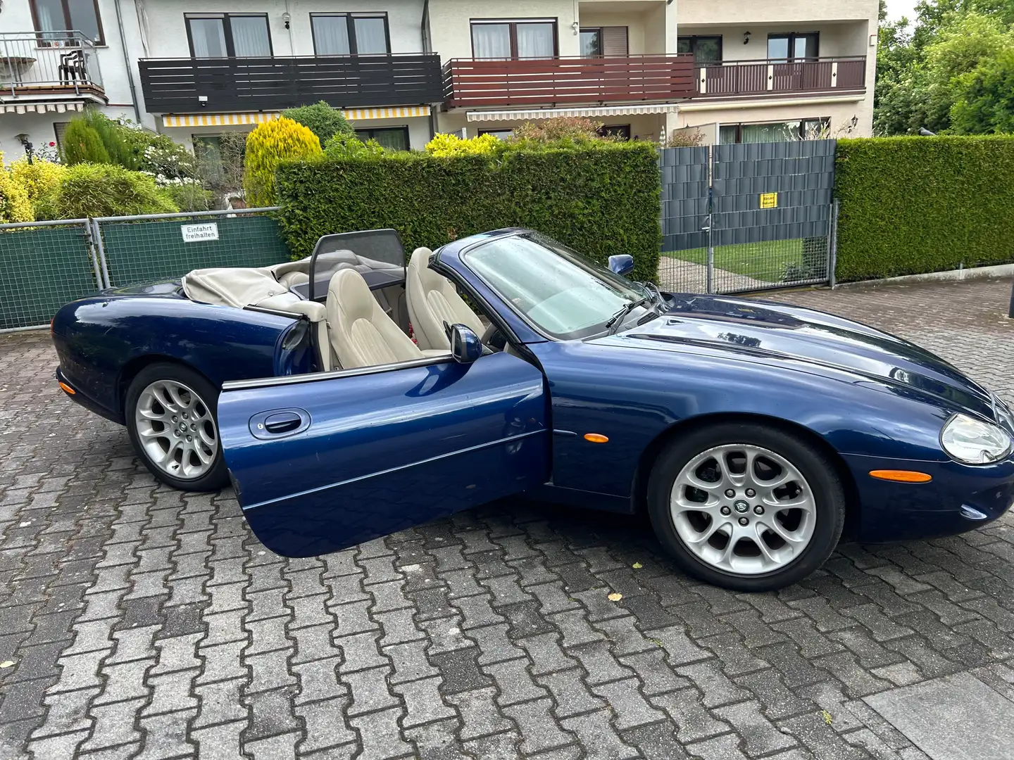 Jaguar XK8 4.0 V8 Cabriolet - 1