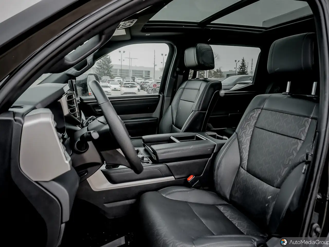 Toyota Tundra снимка Toyota Tundra