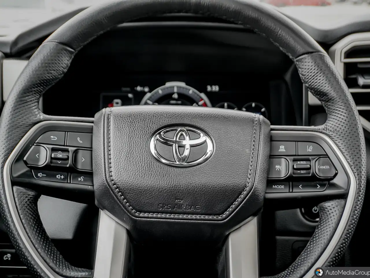Toyota Tundra снимка Toyota Tundra