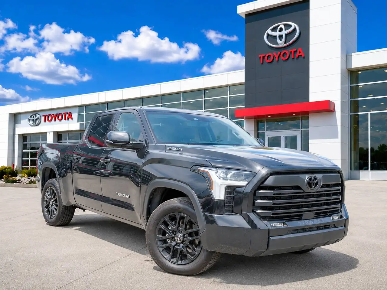 Toyota Tundra снимка Toyota Tundra
