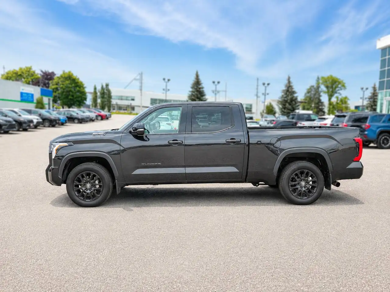 Toyota Tundra снимка Toyota Tundra