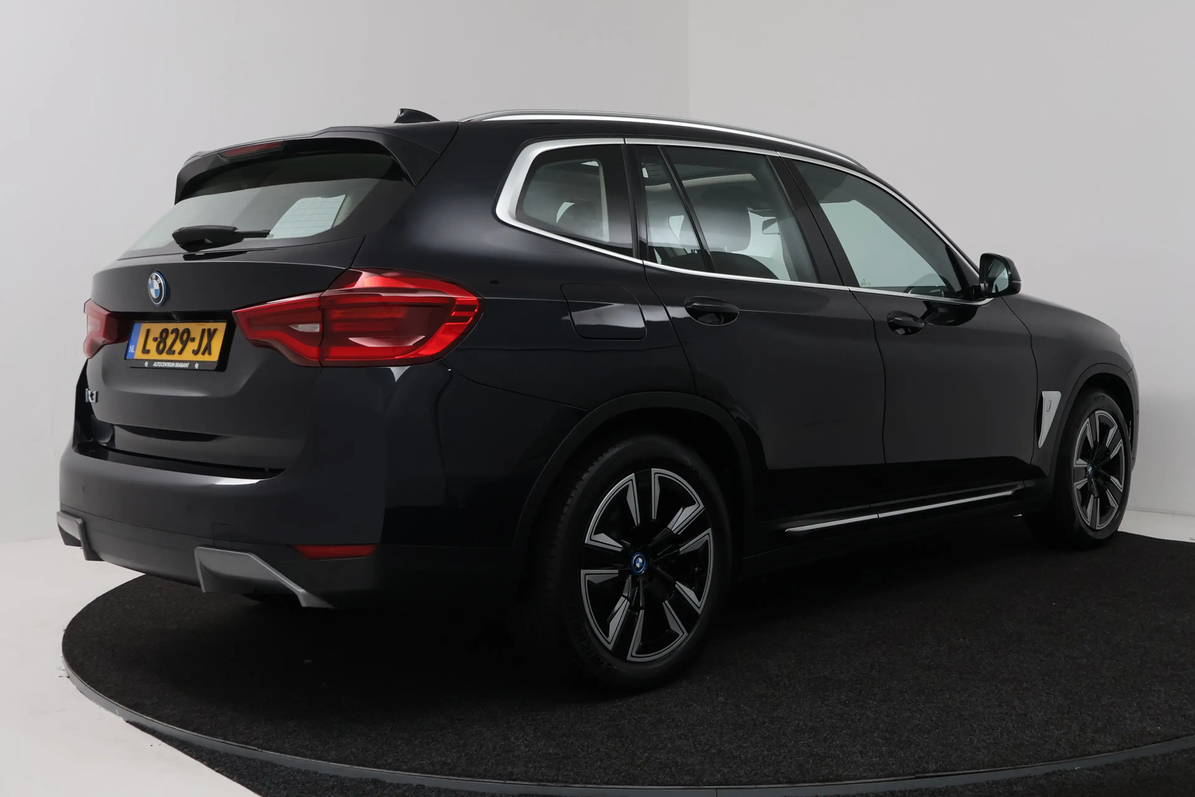 BMW iX3 Executive 80 kWh (PANORAMADAK, CAMERA, STOELVERWAR — photo 9