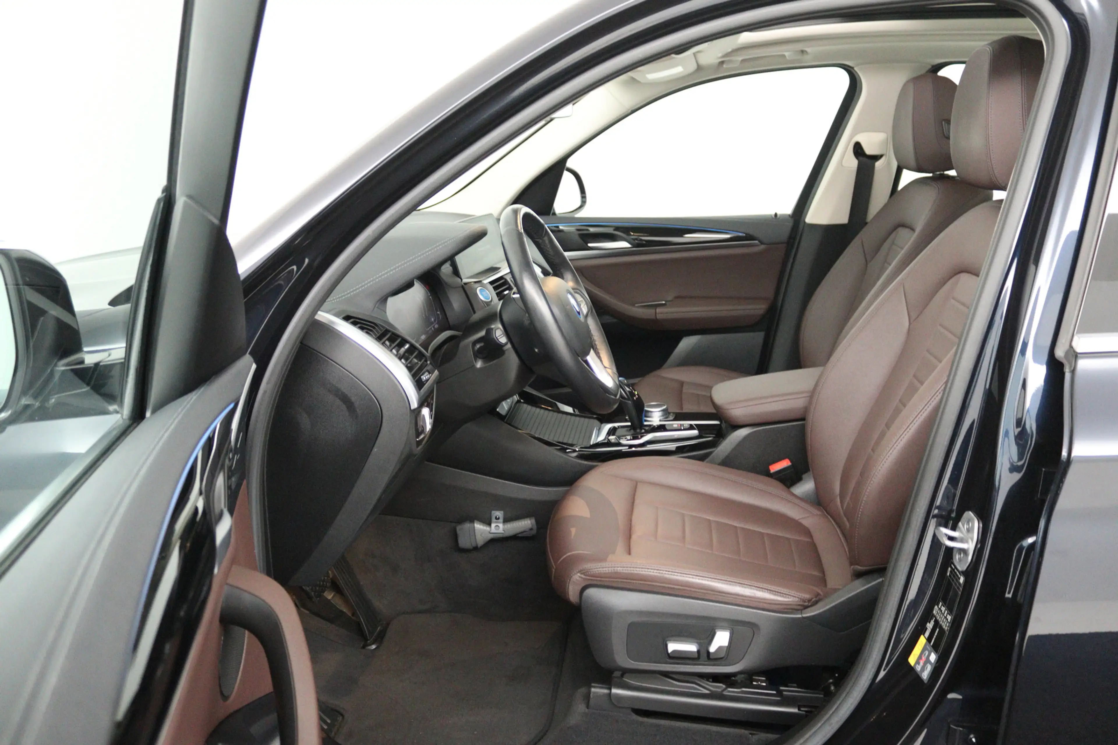 BMW iX3 Executive 80 kWh (PANORAMADAK, CAMERA, STOELVERWAR — photo 19