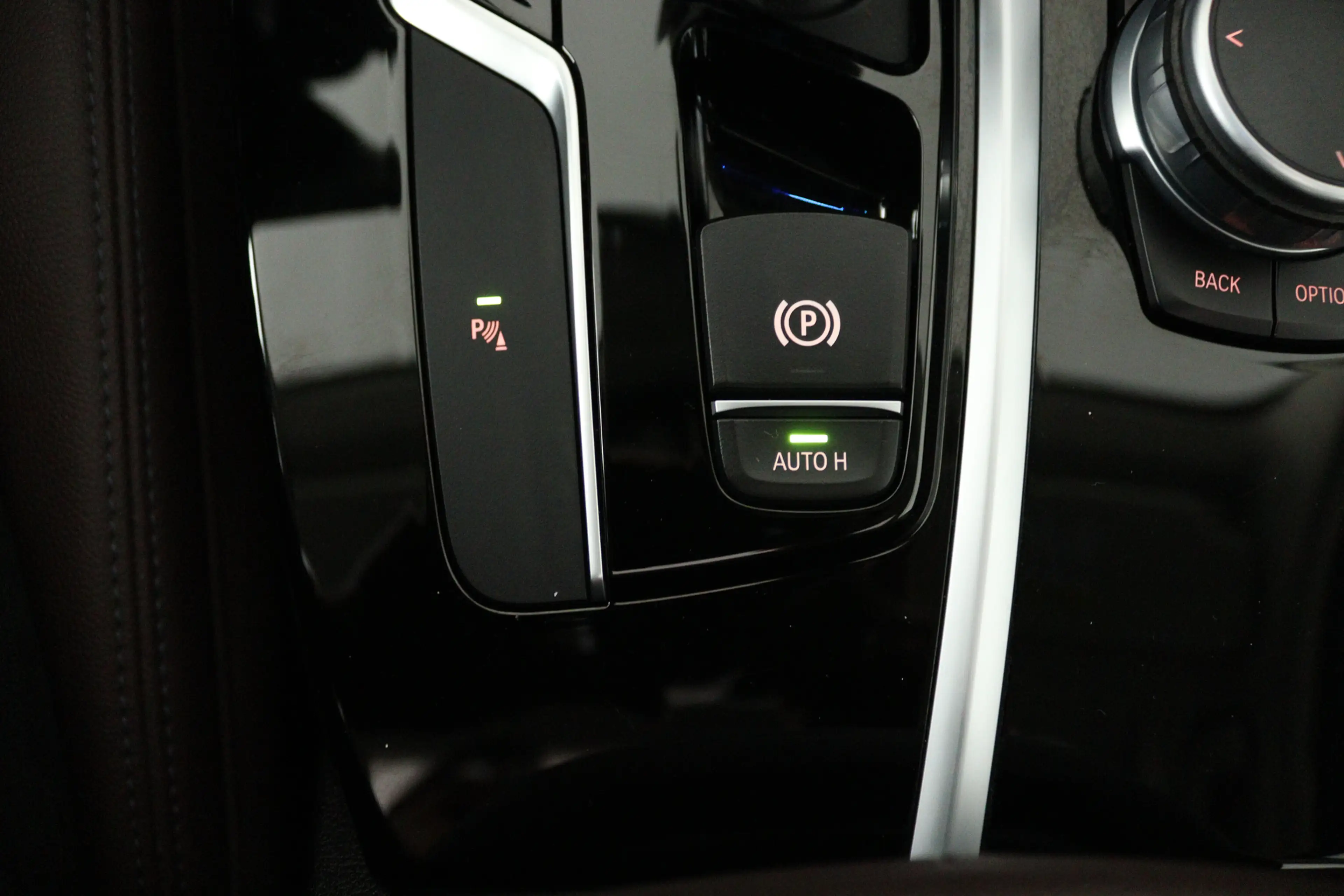 BMW iX3 Executive 80 kWh (PANORAMADAK, CAMERA, STOELVERWAR — photo 14
