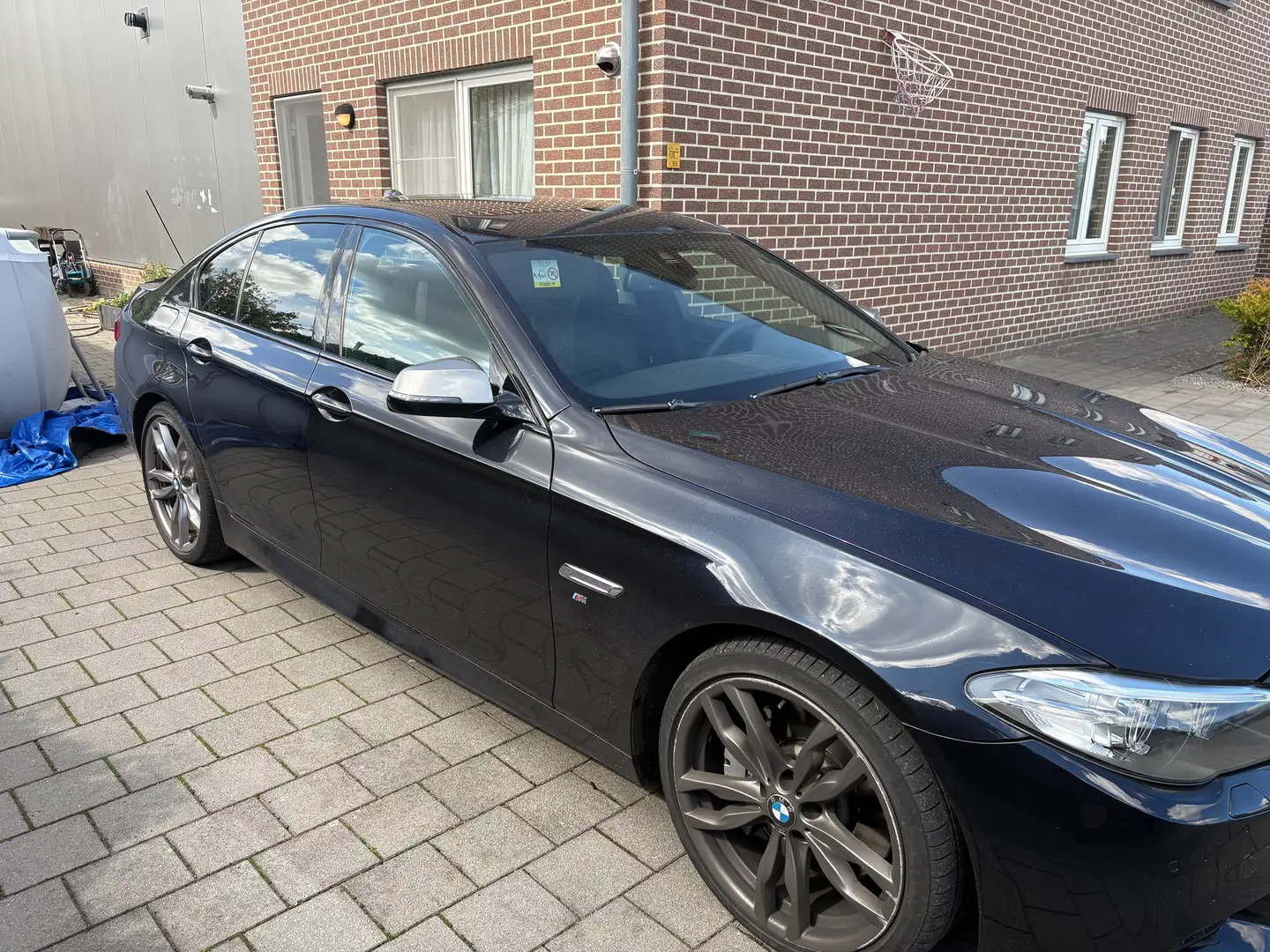 BMW M550 M550d xDrive Sport-Aut. Blauw - 2