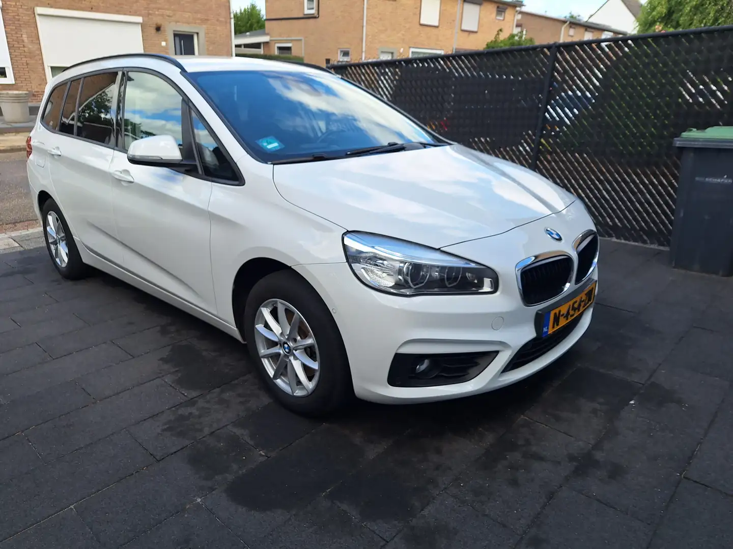 BMW 218 218 Luxury 7p. Wit - 1