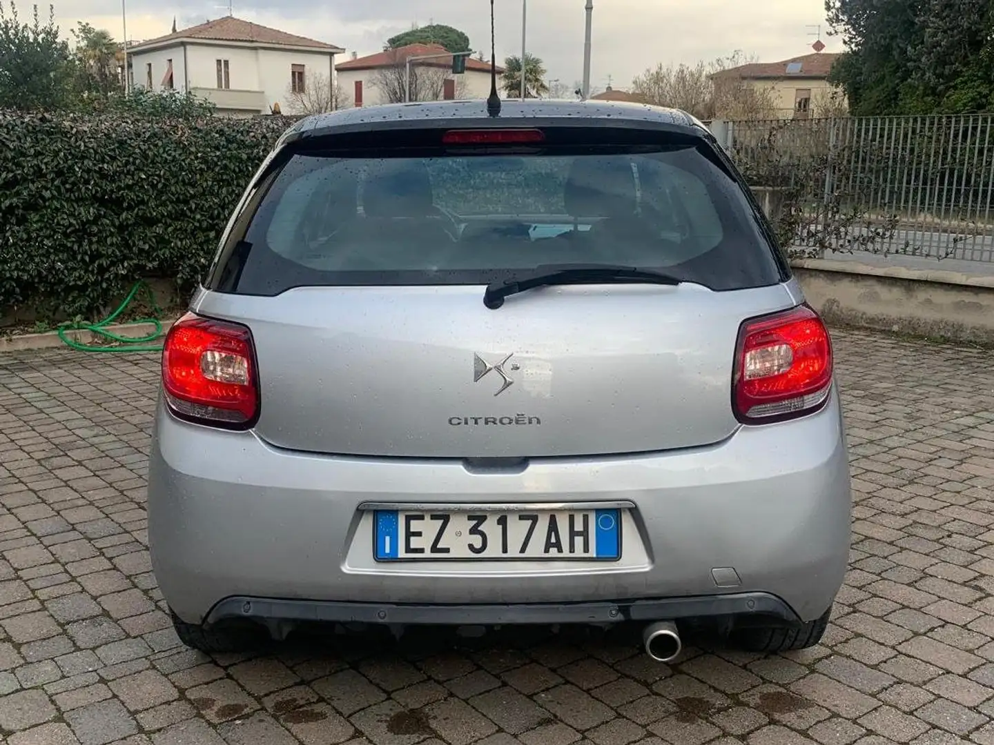 Citroen DS3 DS3 1.2 puretech Chic 82cv E6 Argento - 2