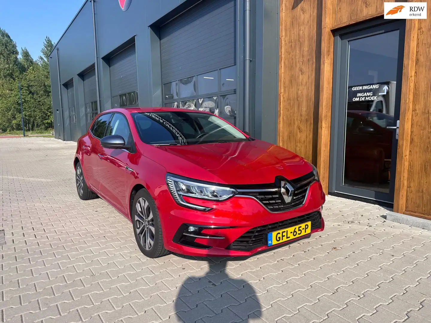 Renault Megane E-Tech PLUG-IN HYBRID Virtual dashboard, camera. 24486km Piros - 1