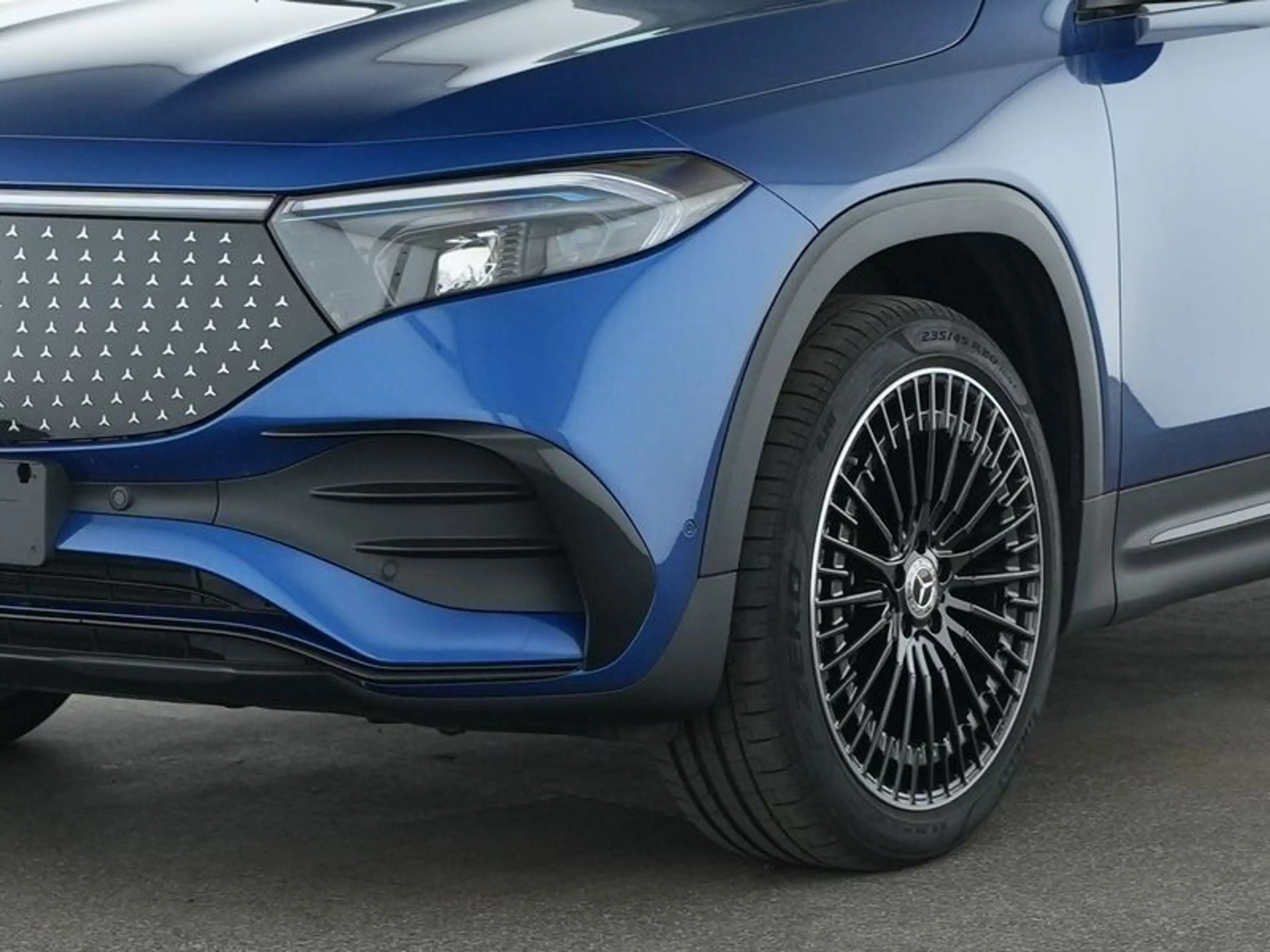 Mercedes-Benz EQB 250 AMG-ADVANCED+ NIGHT FAP SOUND KEYLG WDGS — photo 2