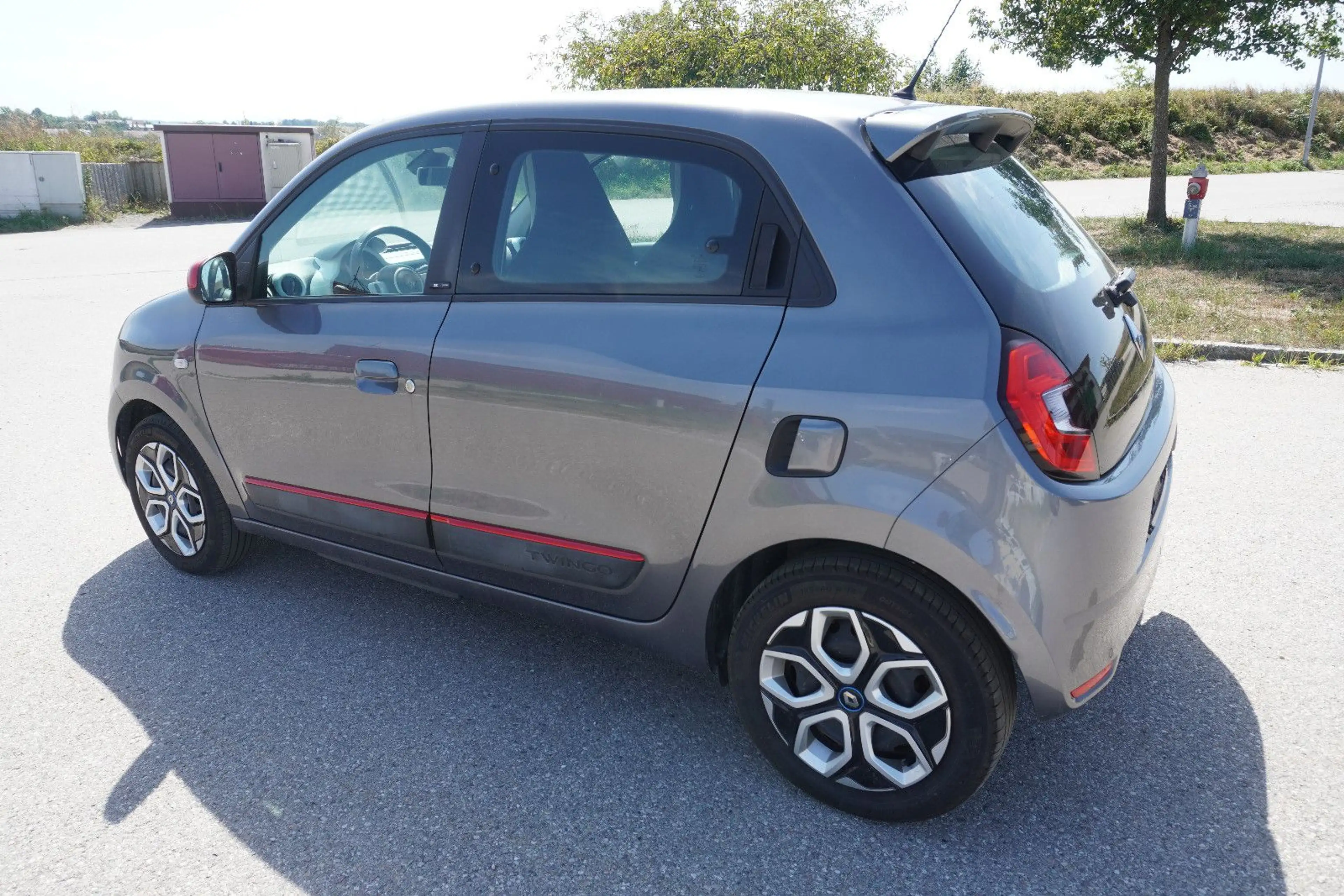 Renault Twingo Zen Electric Sitzhzg Tempo CAM 1.Hand 92% — photo 6