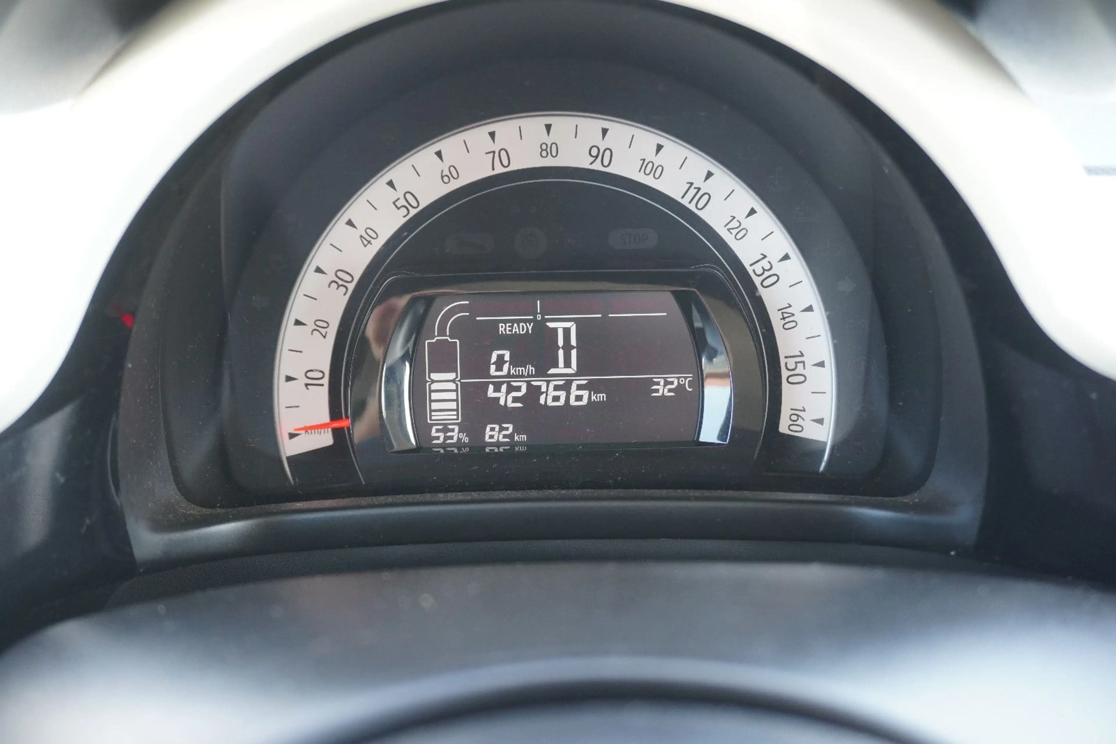 Renault Twingo Zen Electric Sitzhzg Tempo CAM 1.Hand 92% — photo 14