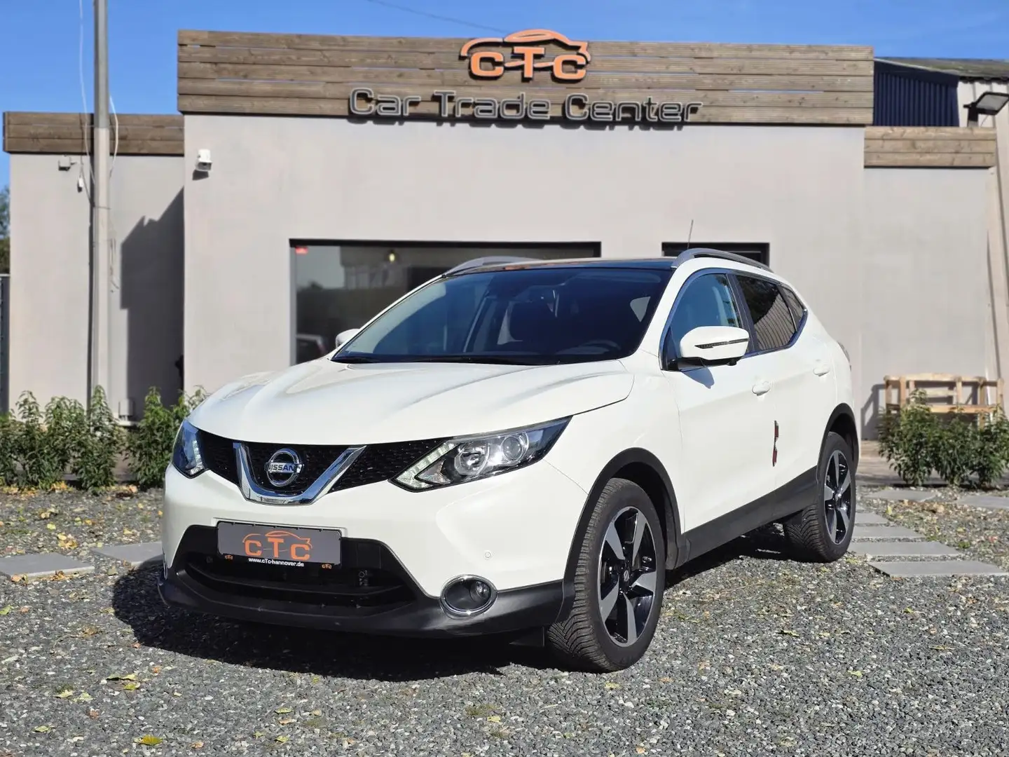 Nissan Qashqai /Automatik/Panorama/Navi/LED/EU6/TÜV-NEU Blanc - 1