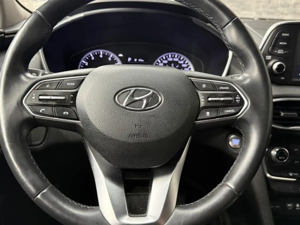 Hyundai SANTA FE снимка Hyundai SANTA FE