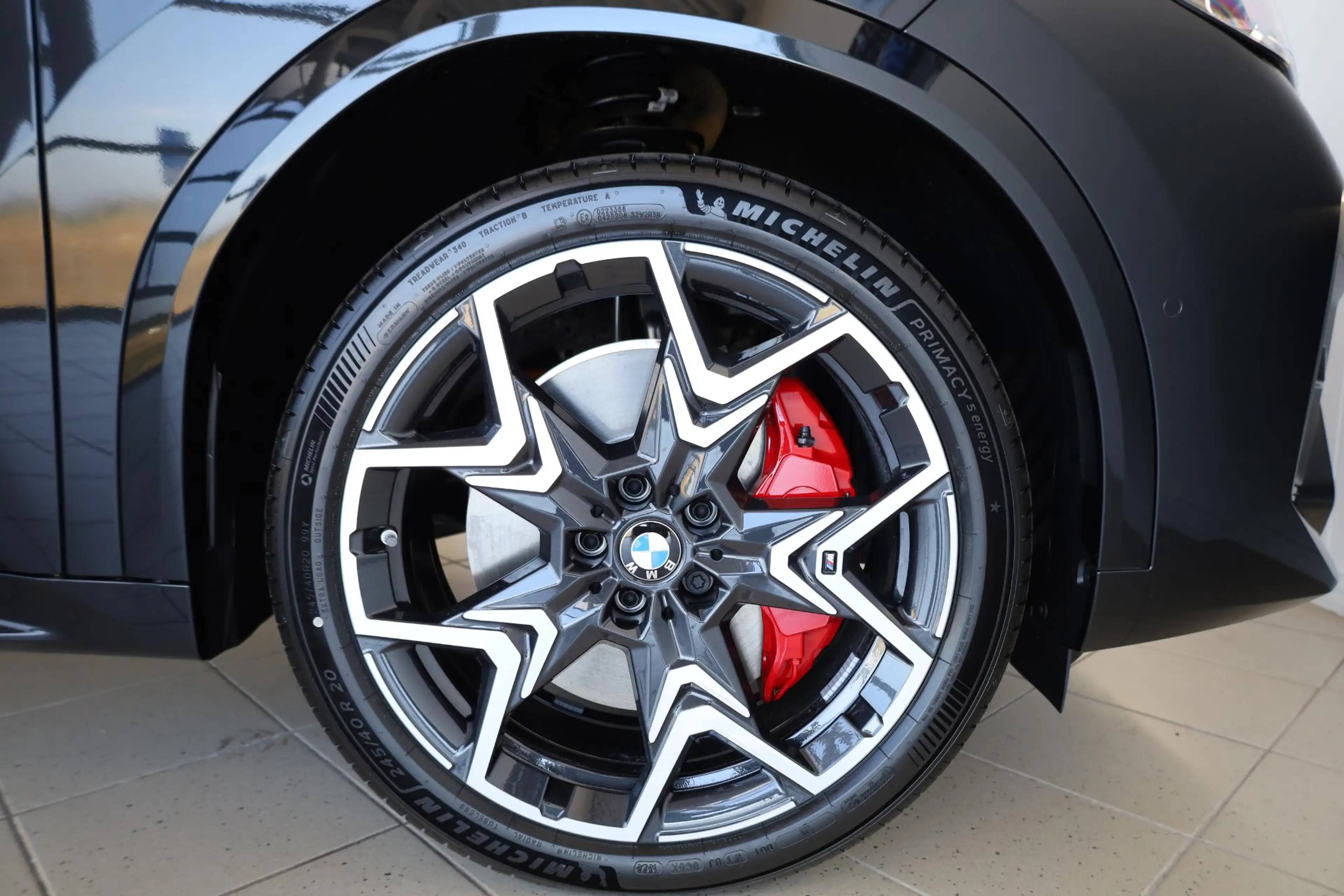BMW iX2 eDrive20 | M Sport Pro | Panoramadak | Harman/Kard — photo 6