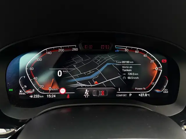 BMW 5 Series view 7