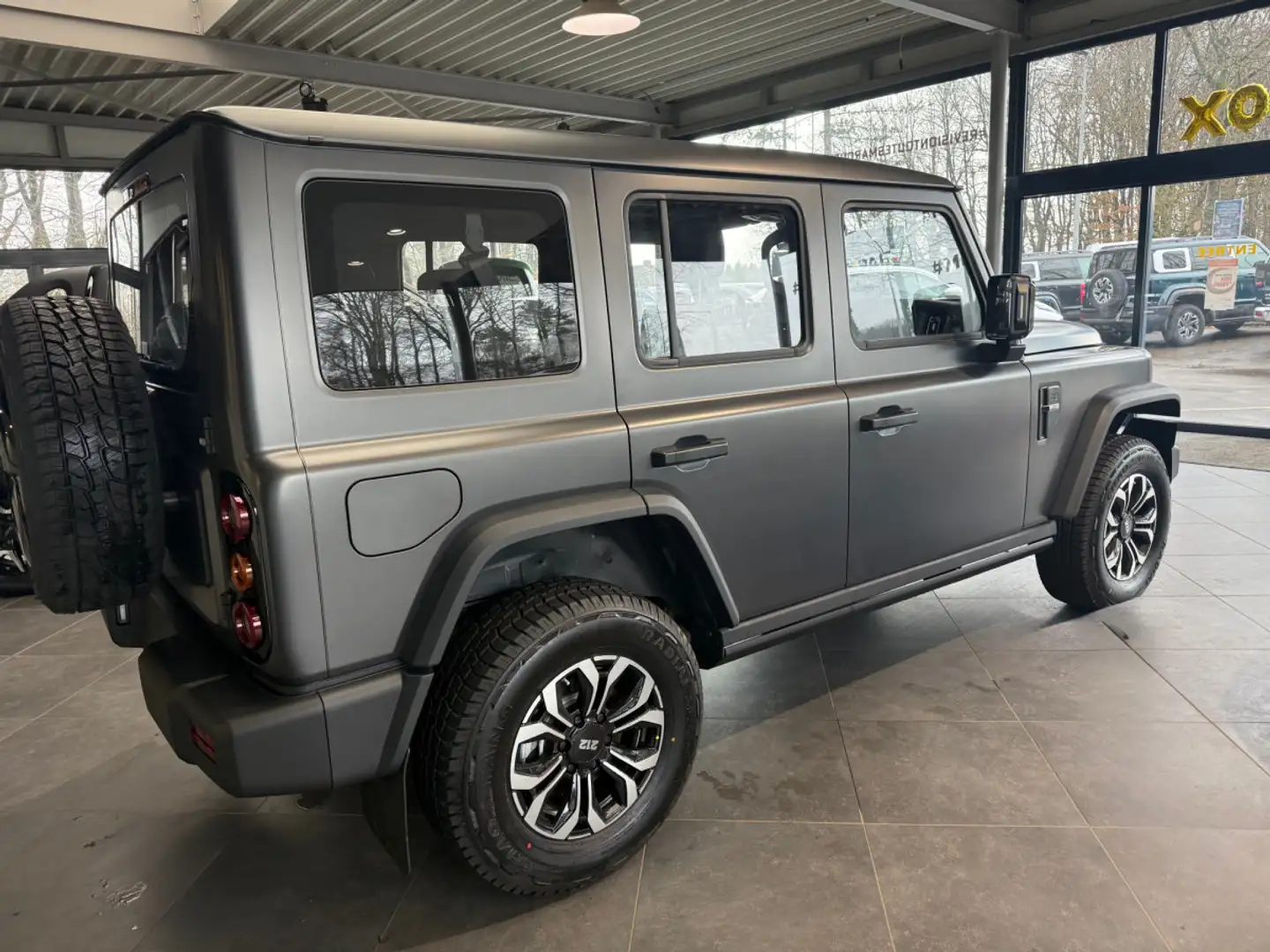 BAW 212 2.0L TCI 4WD Schwarz - 2