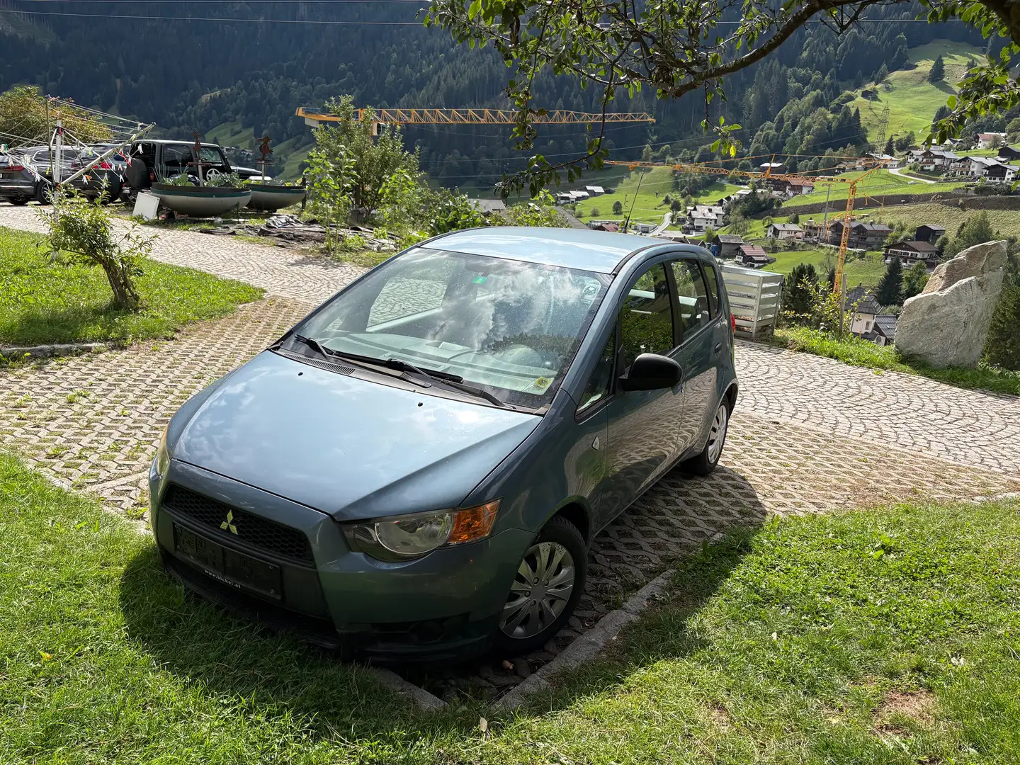 Mitsubishi Colt Colt 5dr 1,1 MPI Inform AC Inform AC Blau - 1