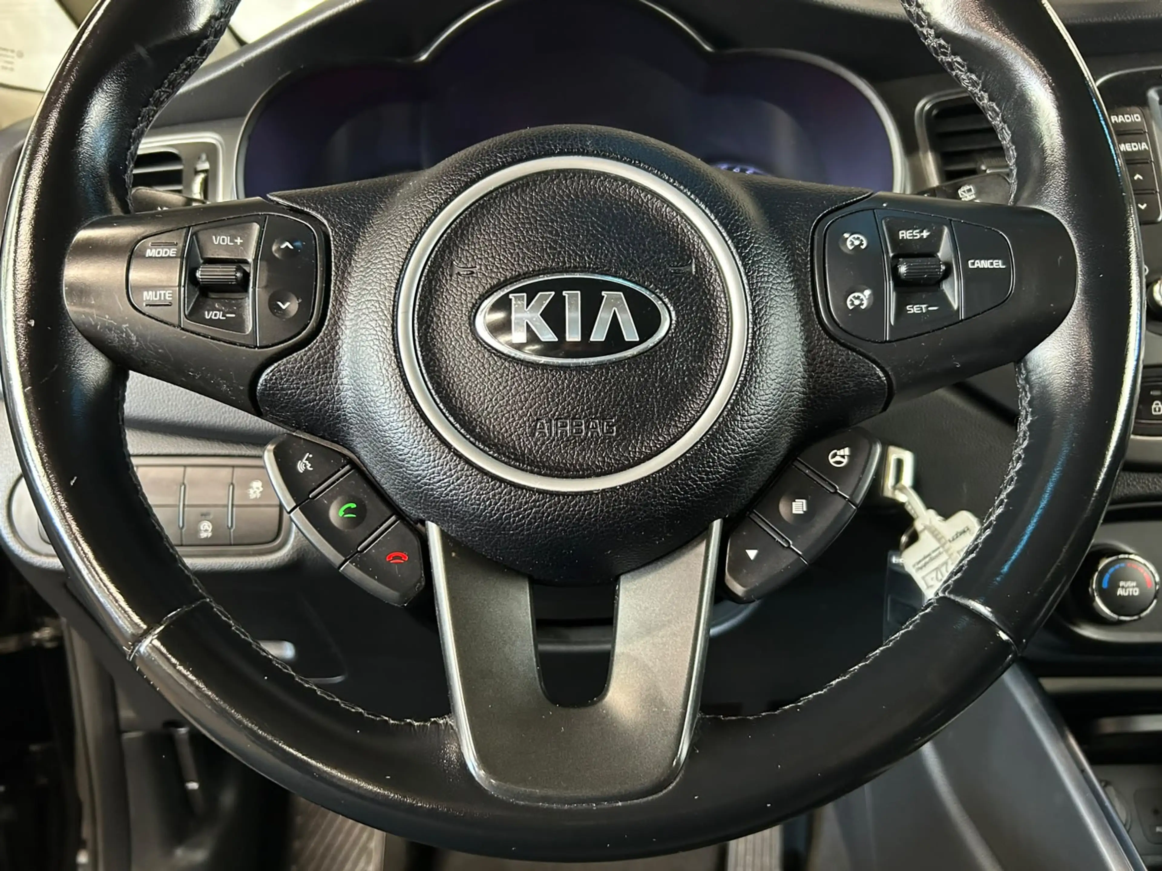 Kia Carens 1.6 GDi First Edition + 7 PERSOONS + NAVI !! — photo 7