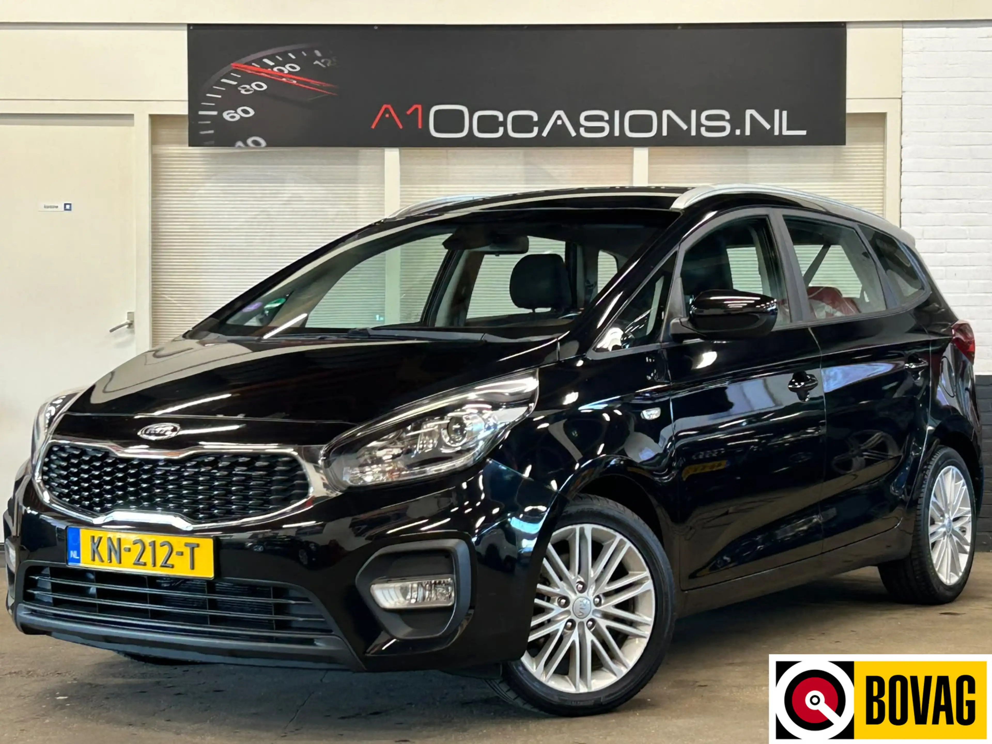 Kia Carens 1.6 GDi First Edition + 7 PERSOONS + NAVI !!