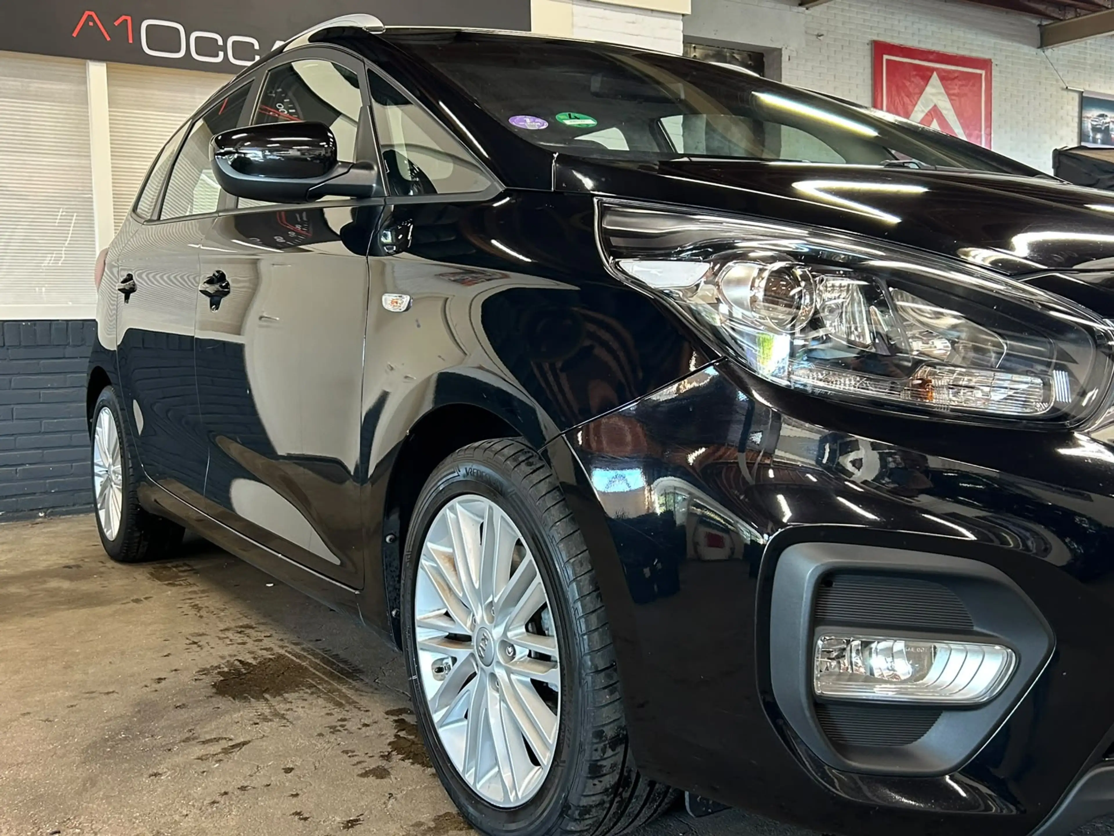 Kia Carens 1.6 GDi First Edition + 7 PERSOONS + NAVI !! — photo 20