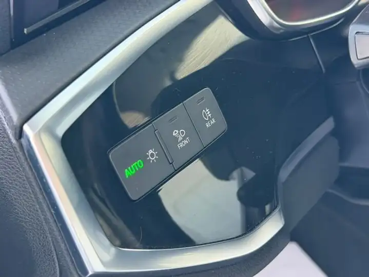 Audi Q3 2.0 TDI quattro 2019, foto 15