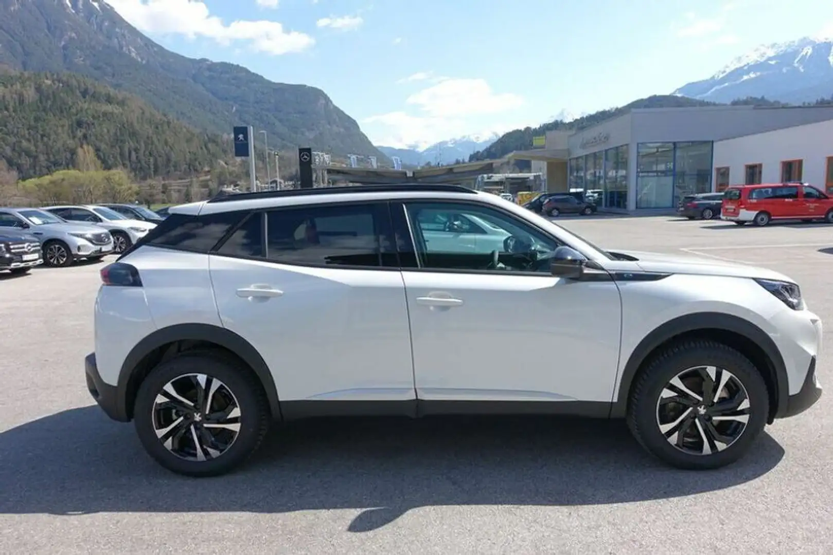 Peugeot 2008 (e-) Allure Pack #GripControl#Navi#50KM Blanc - 2