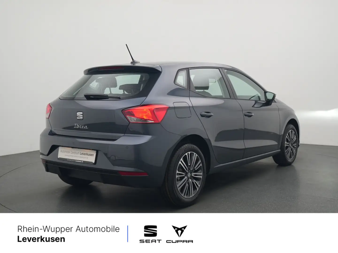 SEAT Ibiza TSI DSG Style Edition LED ACC KAM PDC S Zwart - 2