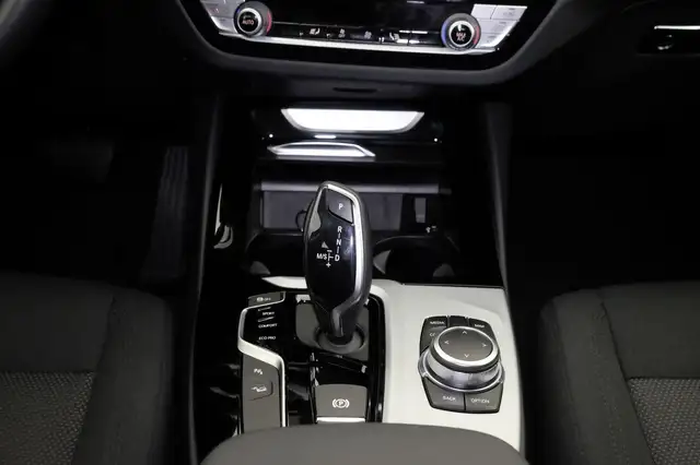 BMW X3 view 11