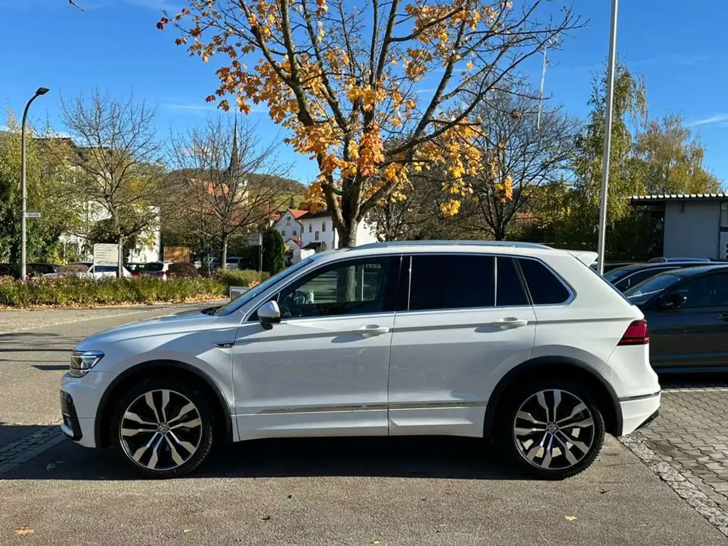 Volkswagen Tiguan Highline BMT/Start-Stopp 4Motion Weiß - 2