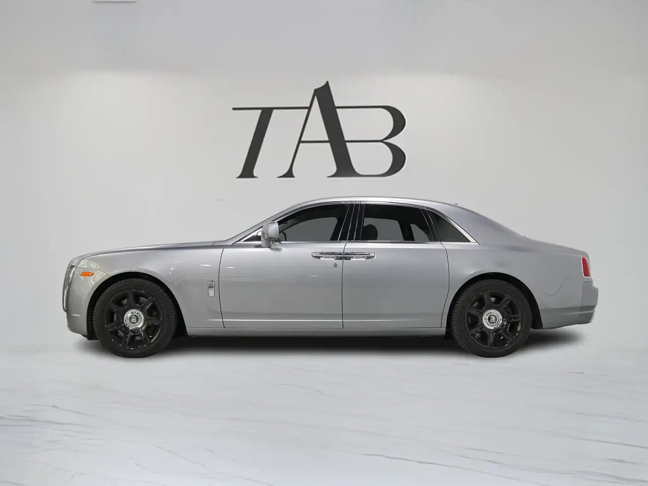 Rolls-Royce Ghost photo Rolls-Royce Ghost