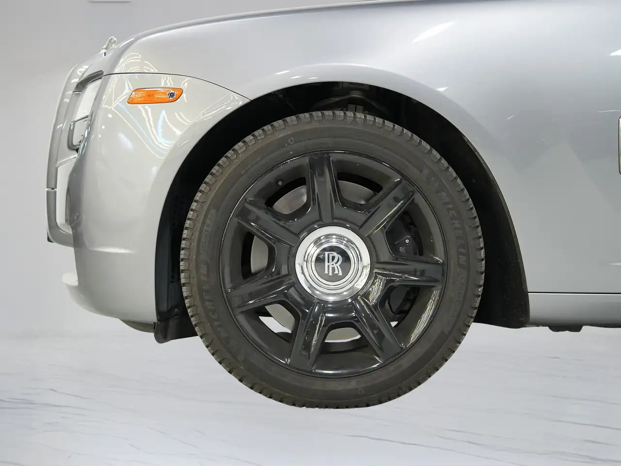 Rolls-Royce Ghost photo Rolls-Royce Ghost
