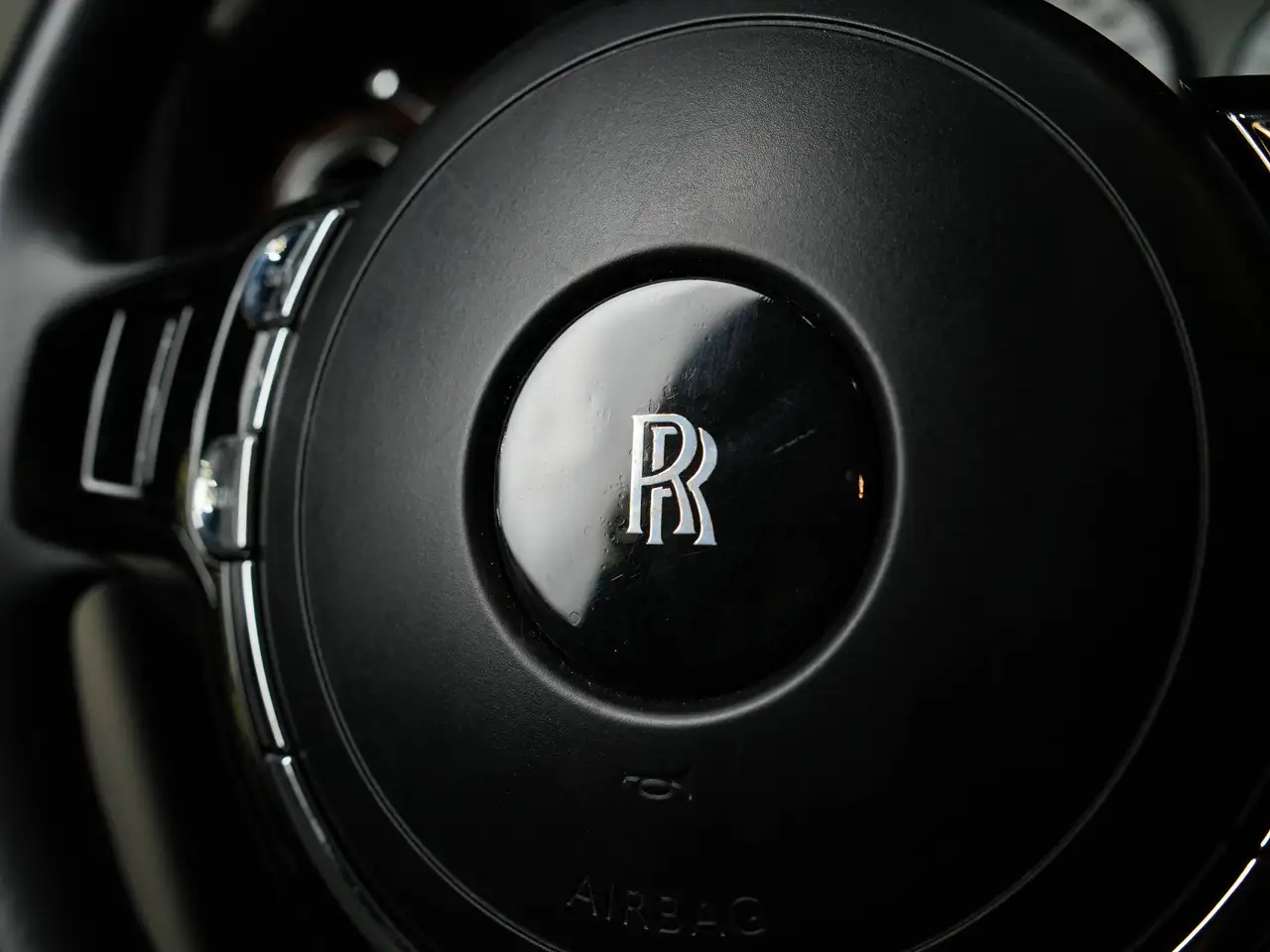 Rolls-Royce Ghost photo Rolls-Royce Ghost