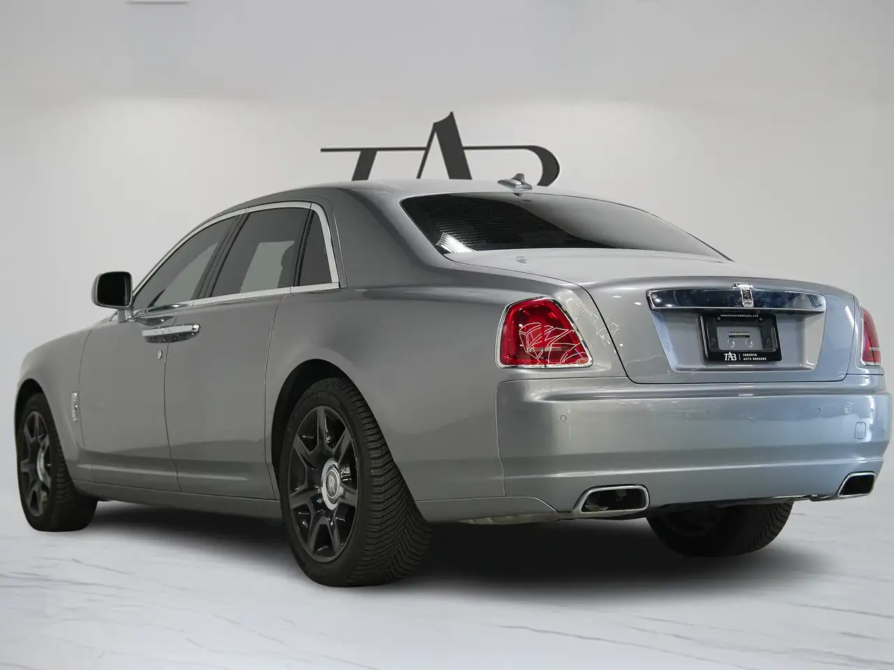 Rolls-Royce Ghost photo Rolls-Royce Ghost