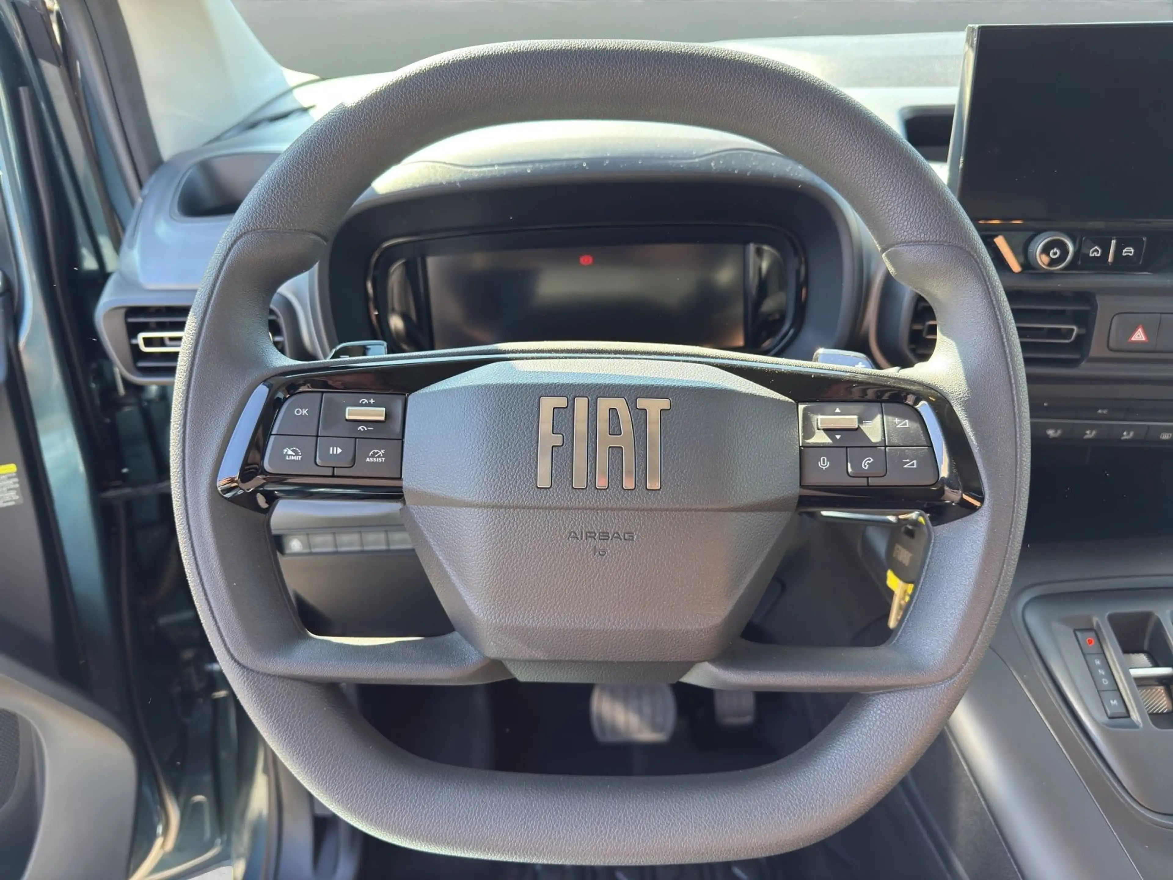 Fiat Qubo L Icon*LED*KLIMA*SHZ*ALU*RADIO* — photo 11