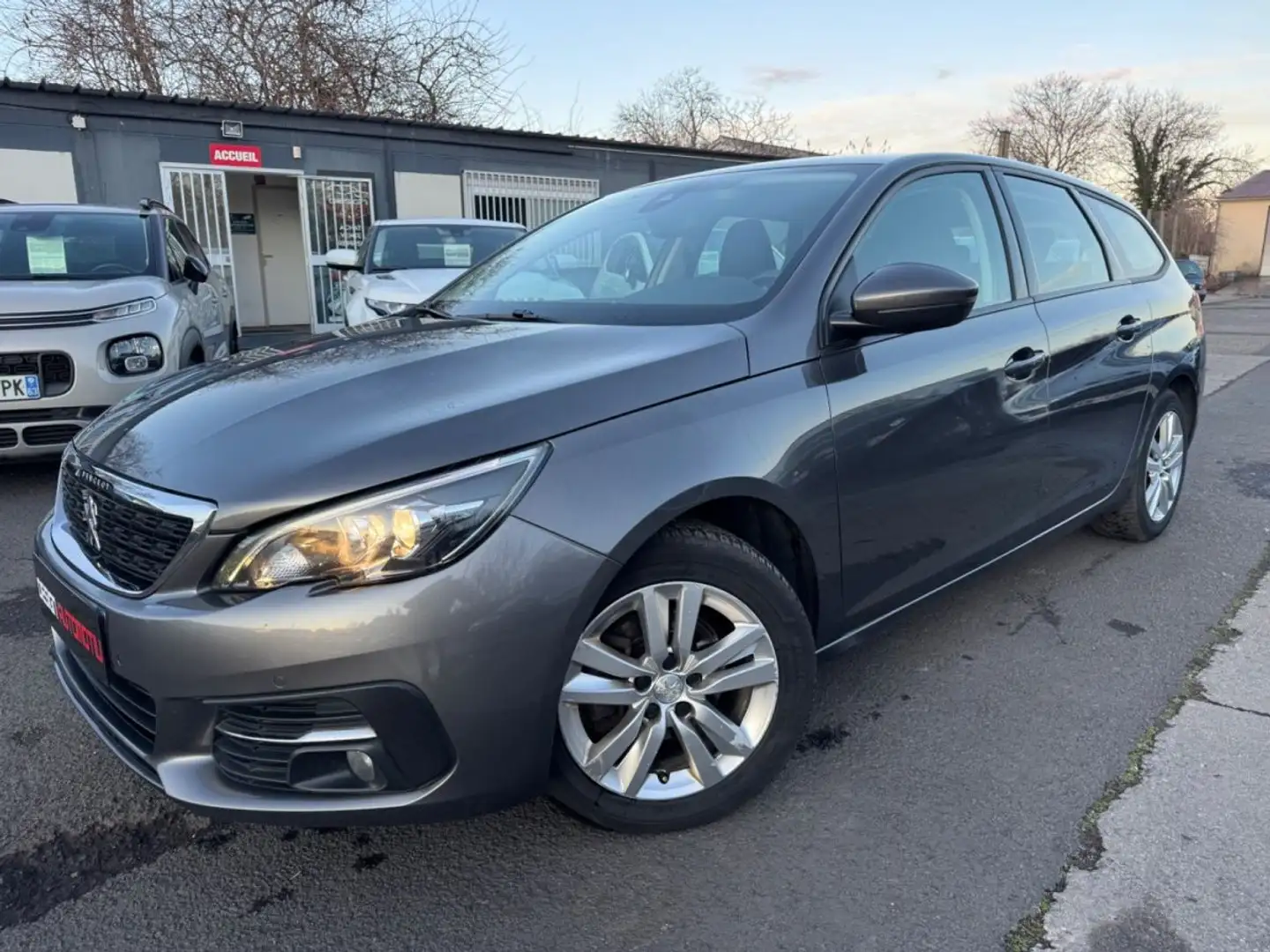 Peugeot 308 1.5 BlueHDi 130CH S&amp;S Active EAT8 Gris - 1