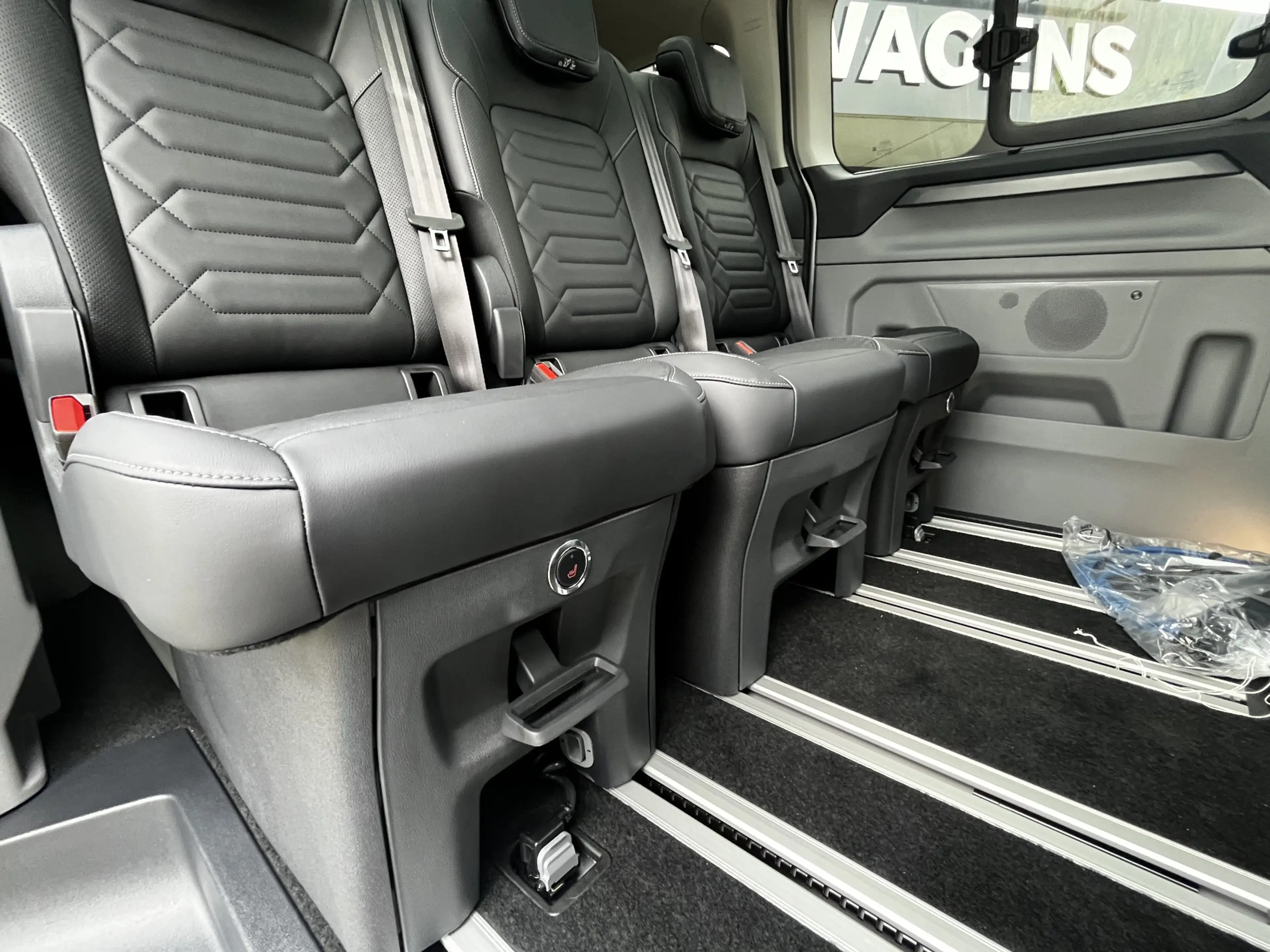 Ford Tourneo Custom 340 2.5 PHEV L2H1 Titanium X VIP Bus 8p. | FULL OP — photo 12
