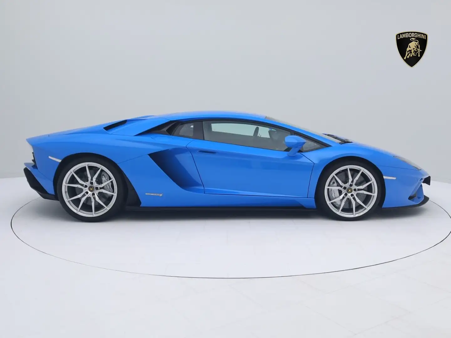Lamborghini Aventador S AD PERSONAM BLU NILA Синій - 2