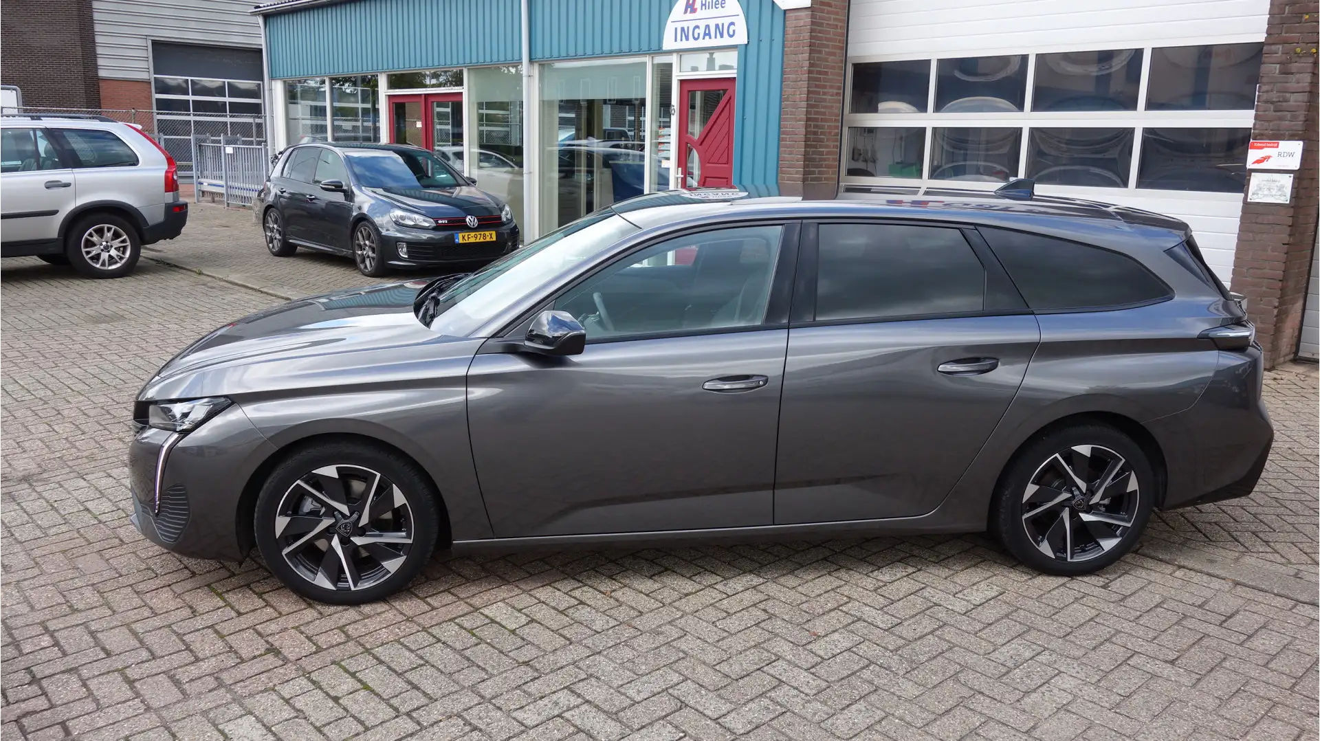 Peugeot 308 SW 1.2 PureTech Allure Pack Business Gris - 2