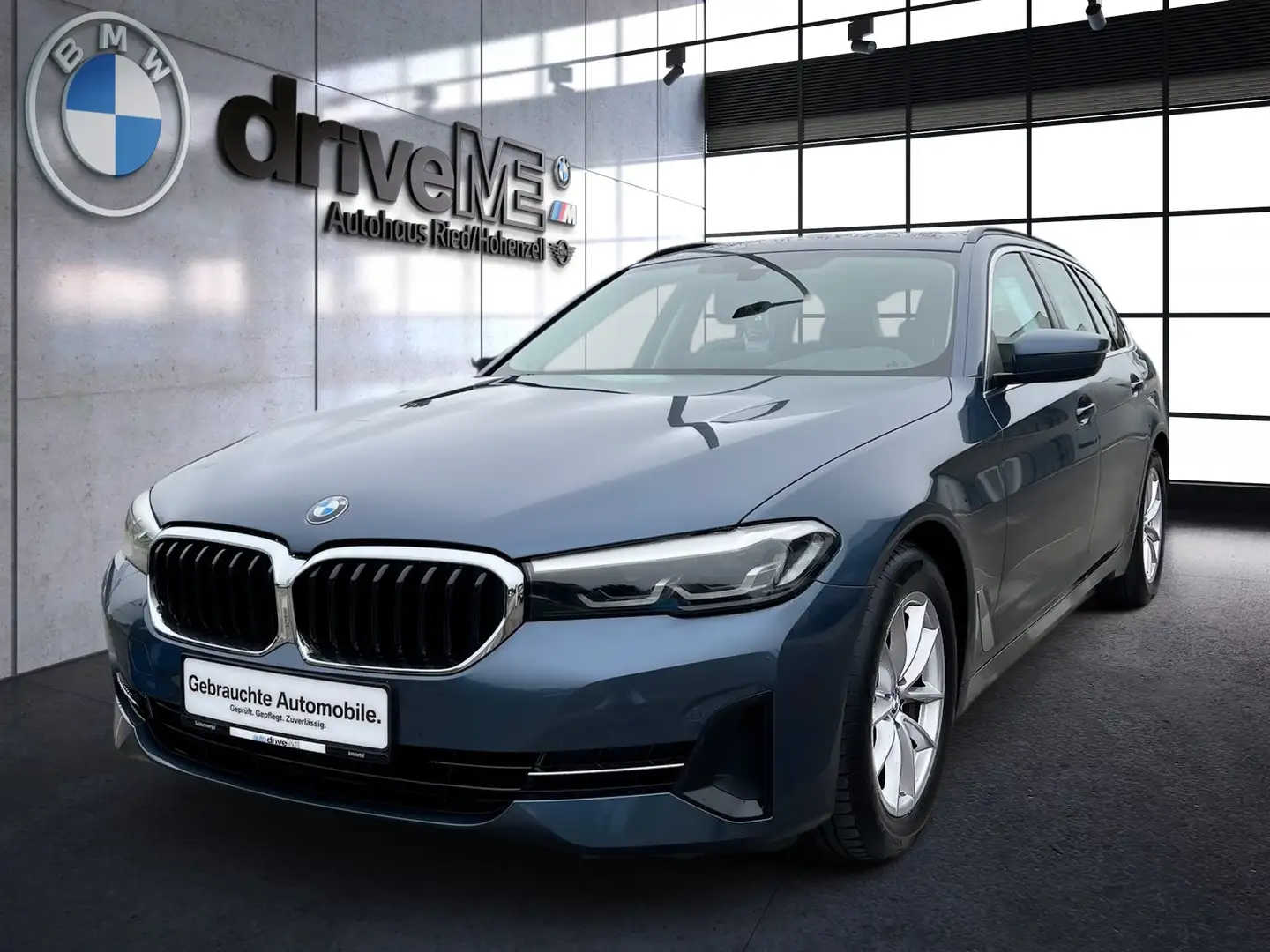 BMW 520 520d xDrive Blau - 1