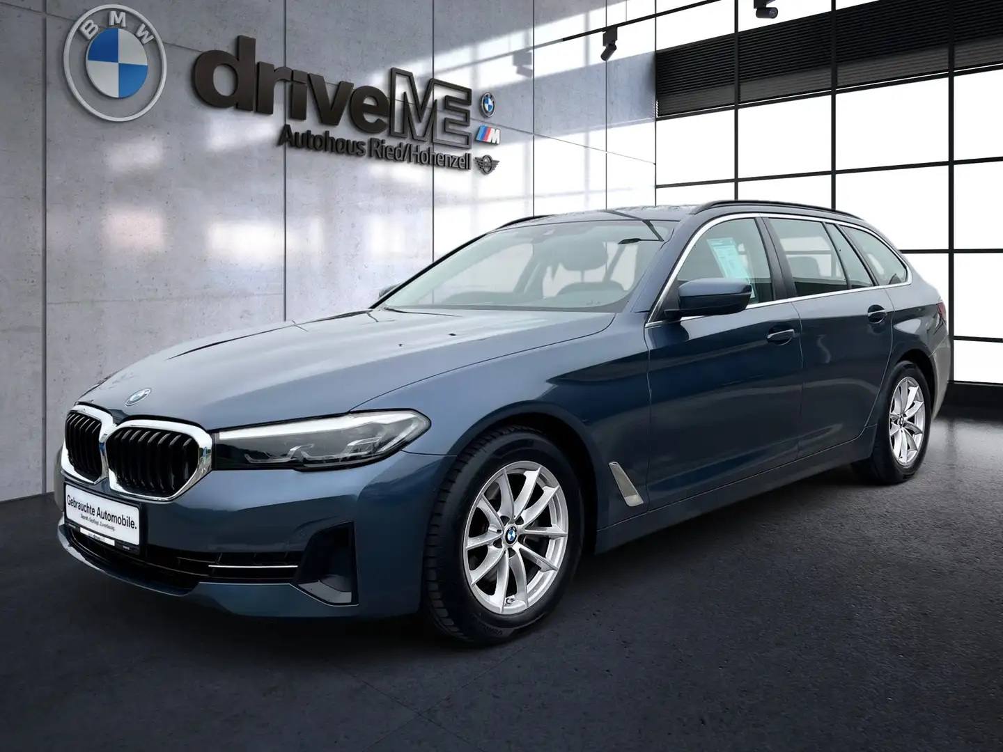 BMW 520 520d xDrive Blau - 2