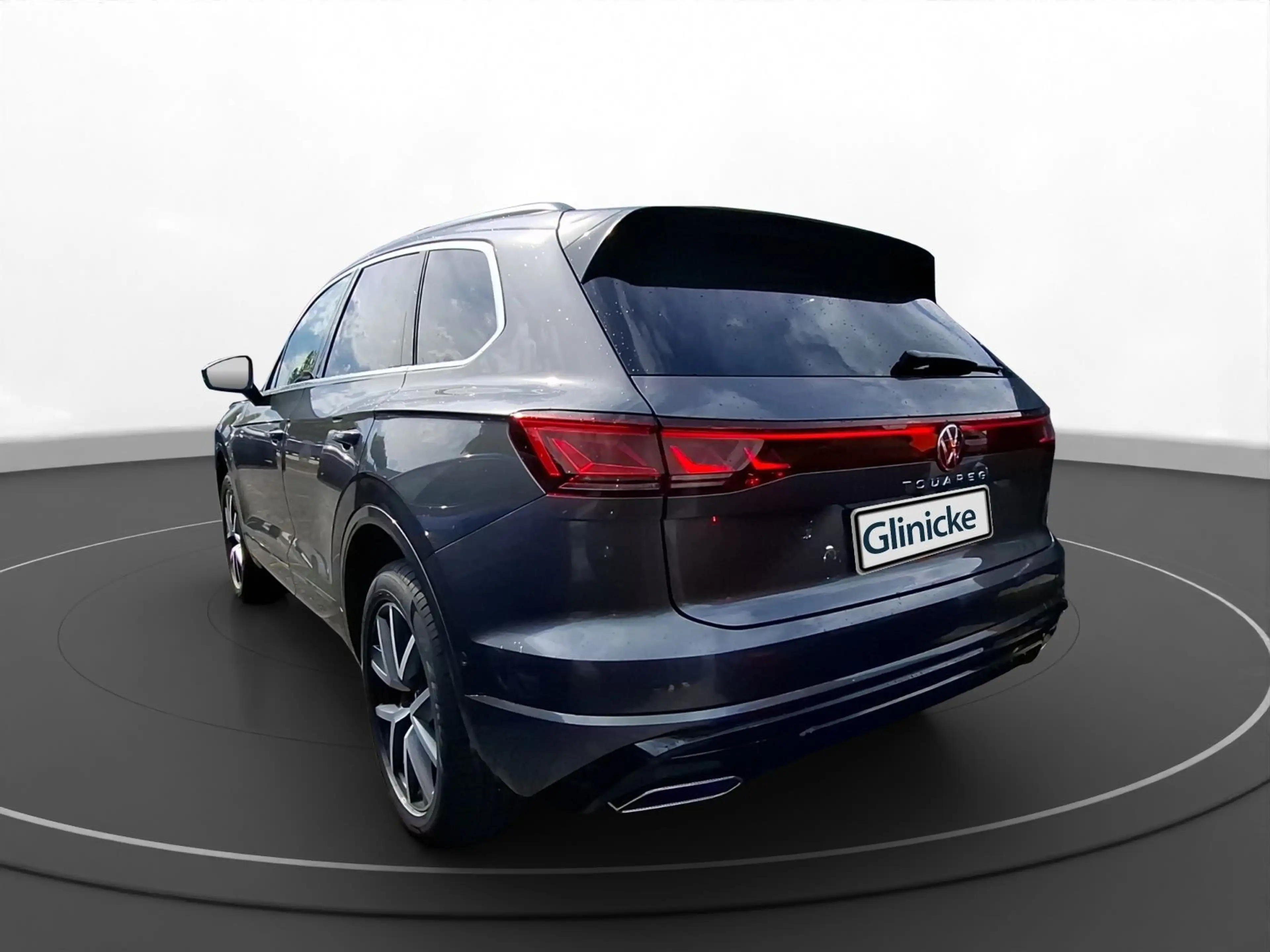 Volkswagen Touareg Last Edition R-Line 231 PS DSG | PANO | — photo 6