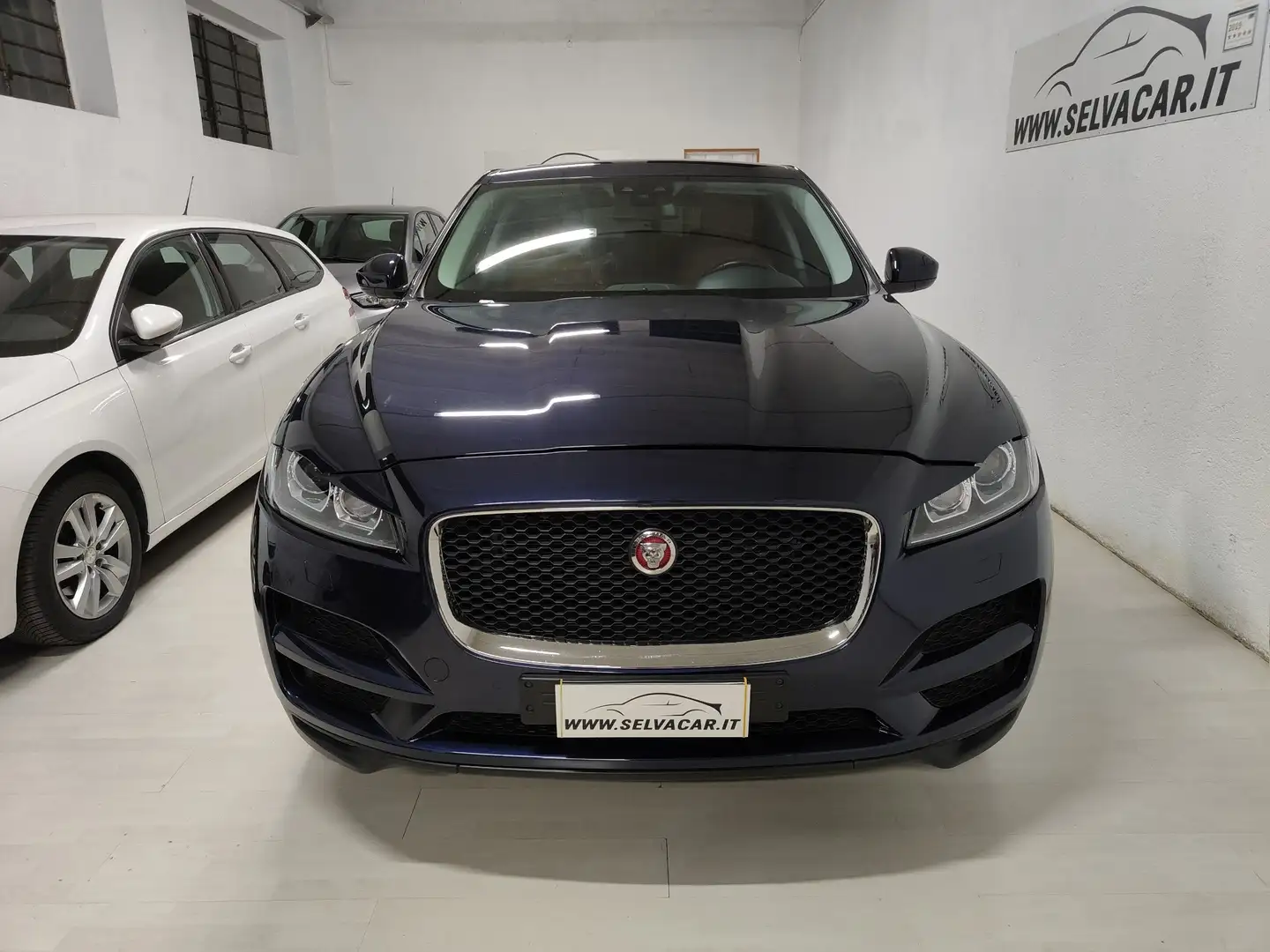 Jaguar F-Pace 2.0d i4 Prestige awd 180cv auto my18 - 2
