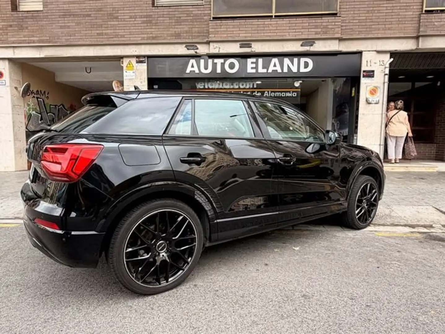 Audi Q2 Advanced 30 TFSI Negro - 1