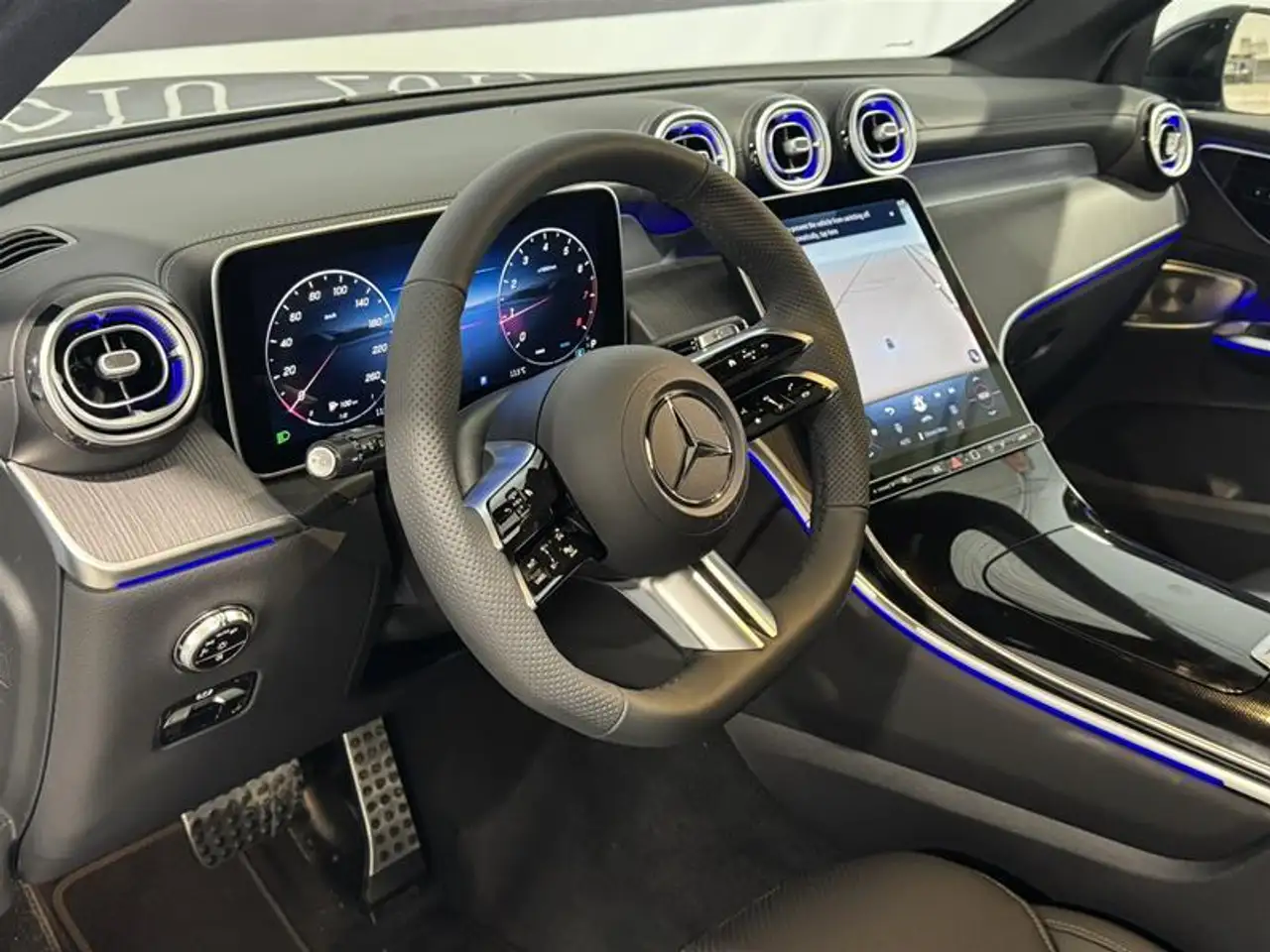 Mercedes-Benz GLC снимка Mercedes-Benz GLC