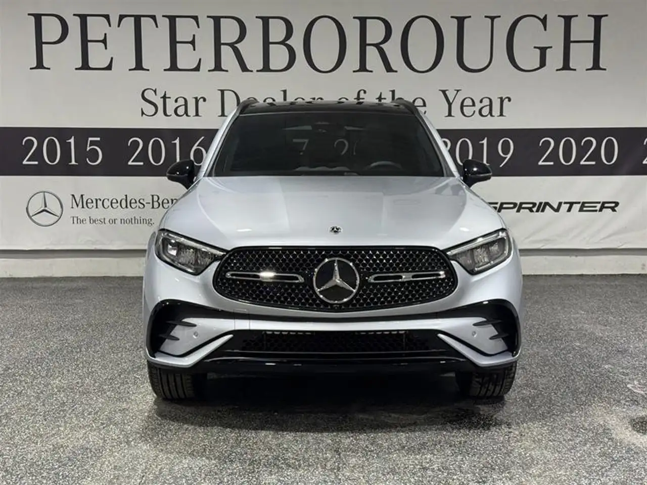 Mercedes-Benz GLC снимка Mercedes-Benz GLC