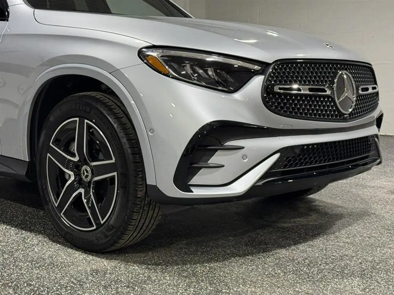 Mercedes-Benz GLC снимка Mercedes-Benz GLC