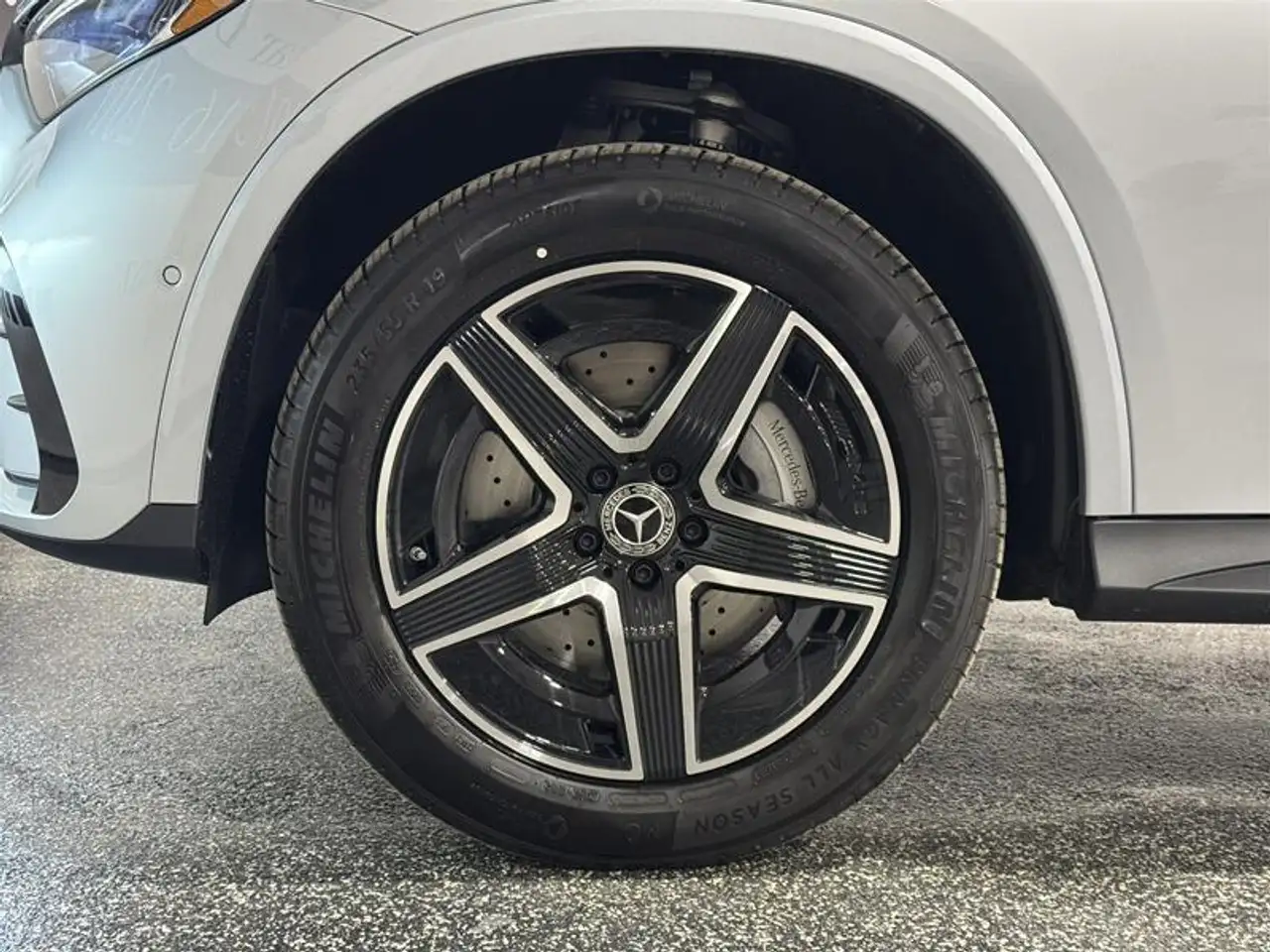 Mercedes-Benz GLC снимка Mercedes-Benz GLC