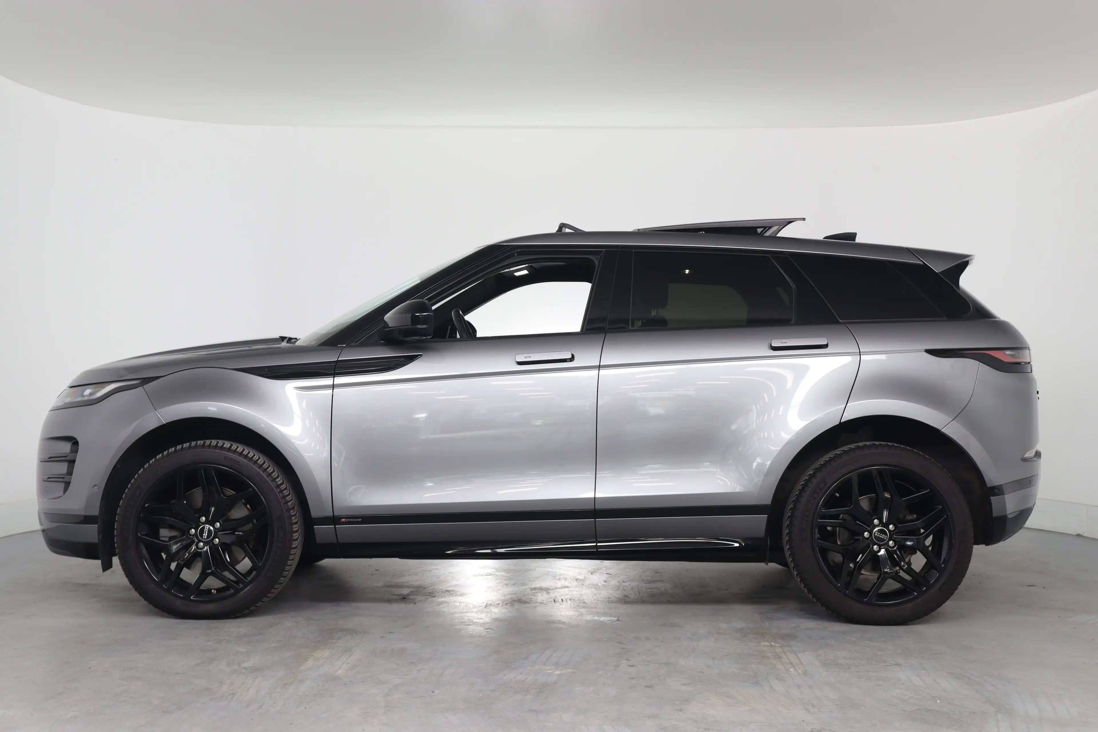 Land Rover Range Rover Evoque 2.0 P200 AWD R-Dynamic HSE | Apple Carplay/Android — photo 2